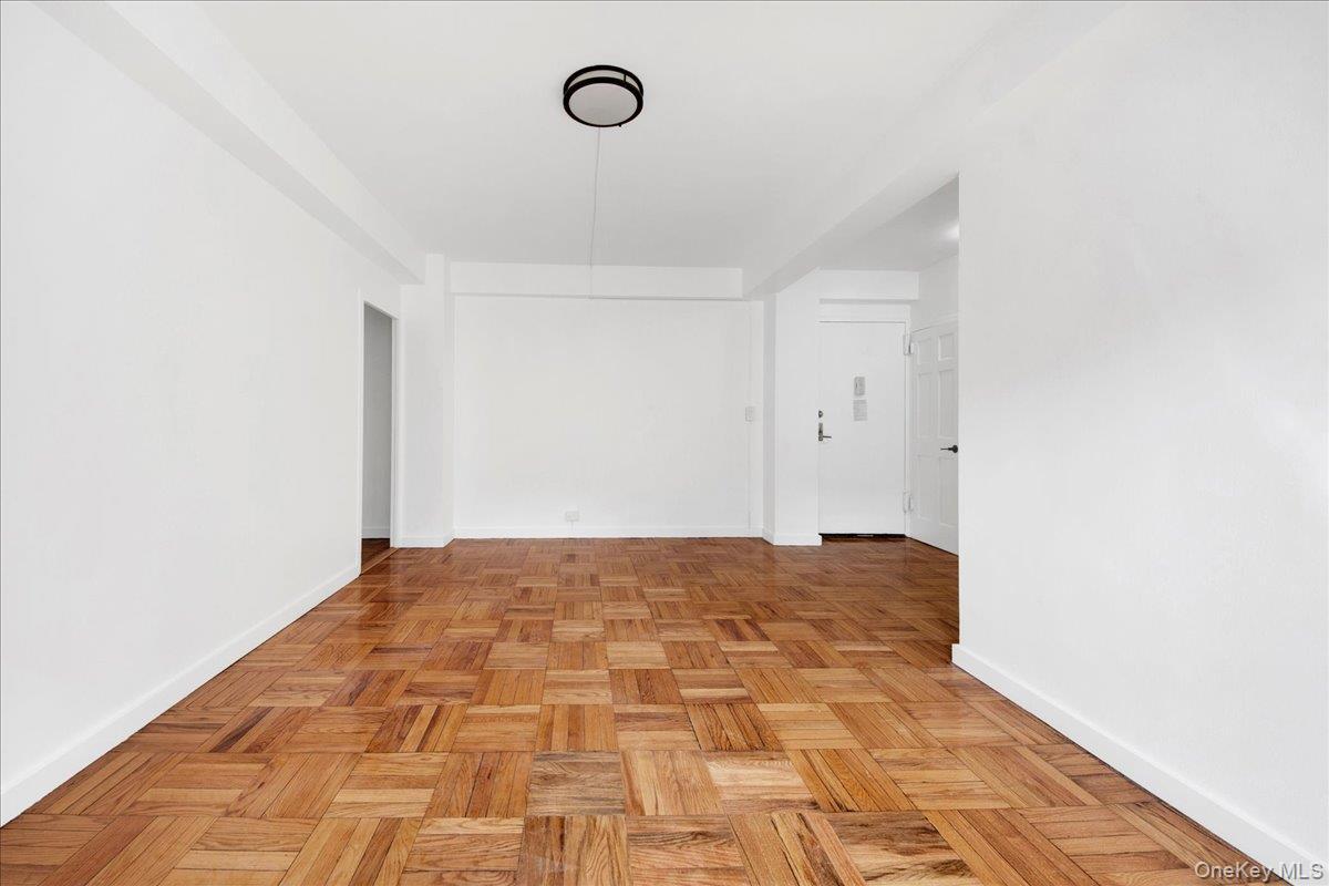 Condo Metropolitan Bronx, NY 10462, MLS-975238-8