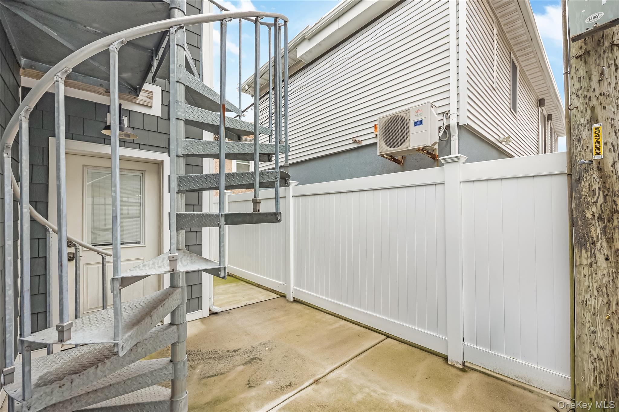 Apartment Oregon  Nassau County, NY 11561, MLS-975240-15