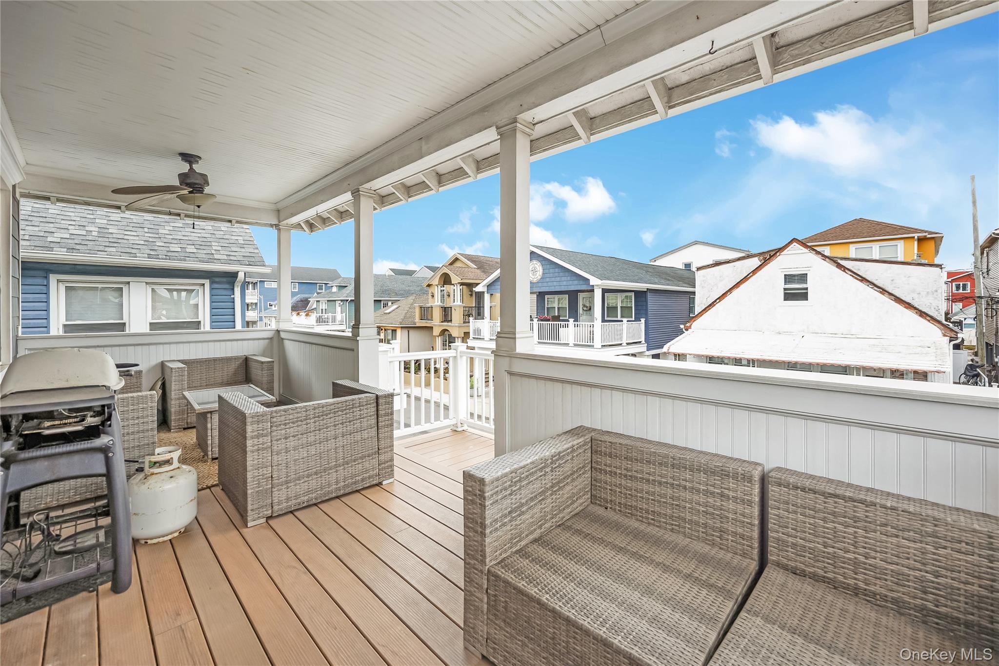 Apartment Oregon  Nassau County, NY 11561, MLS-975240-19