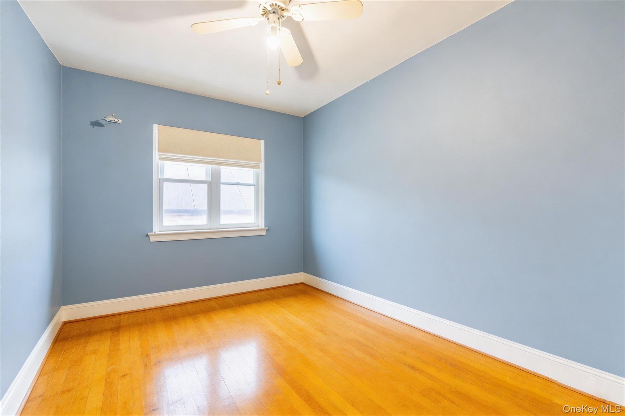 Single Family Rawlins  Bronx, NY 10465, MLS-975242-22