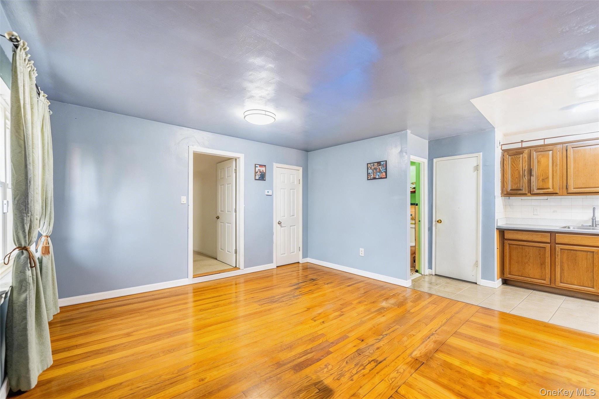 Single Family Rawlins  Bronx, NY 10465, MLS-975242-29