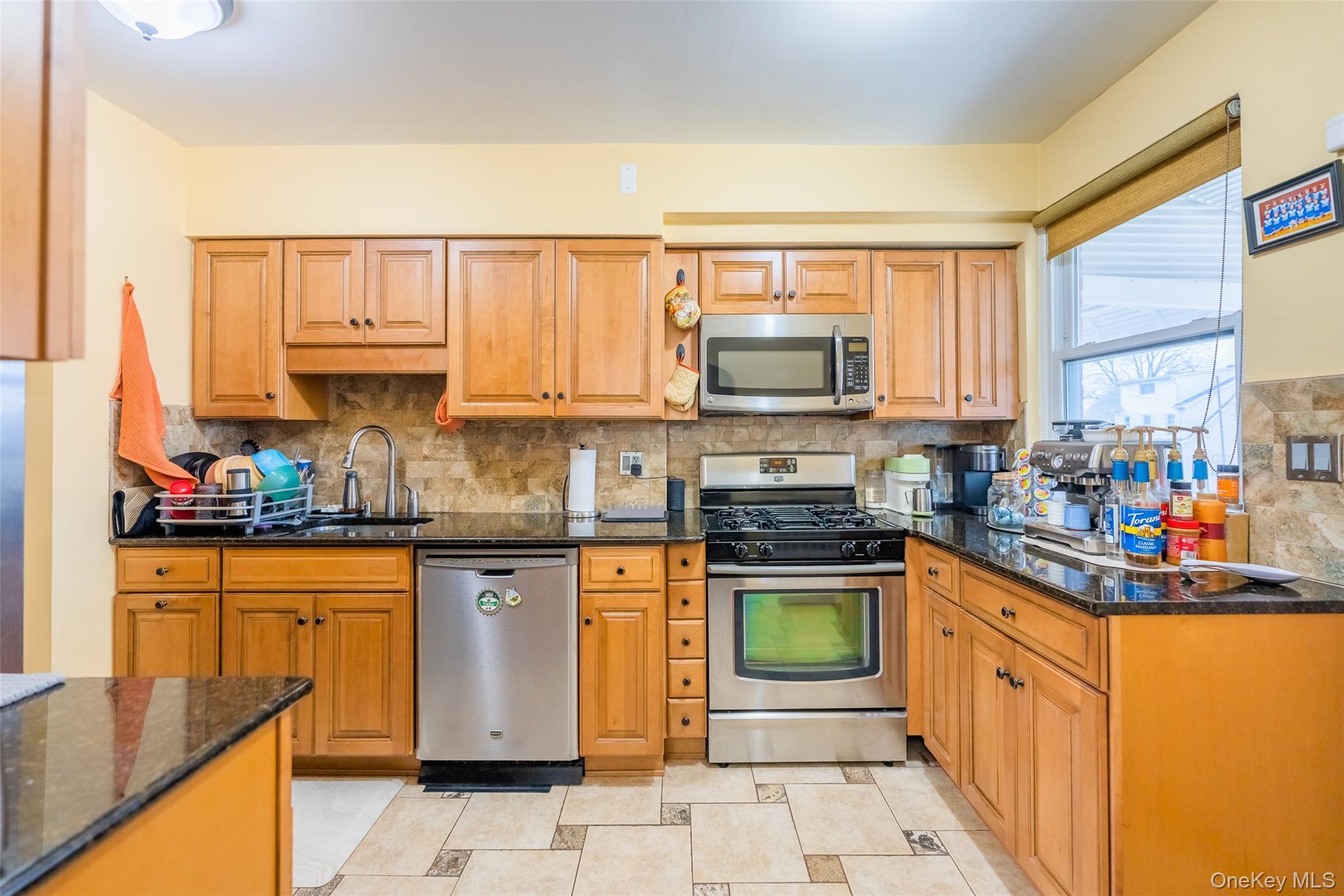 Single Family Rawlins  Bronx, NY 10465, MLS-975242-4