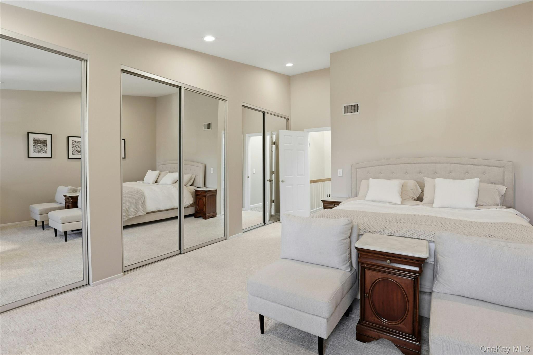 Condo Hidden Ridge  Nassau County, NY 11791, MLS-975253-11