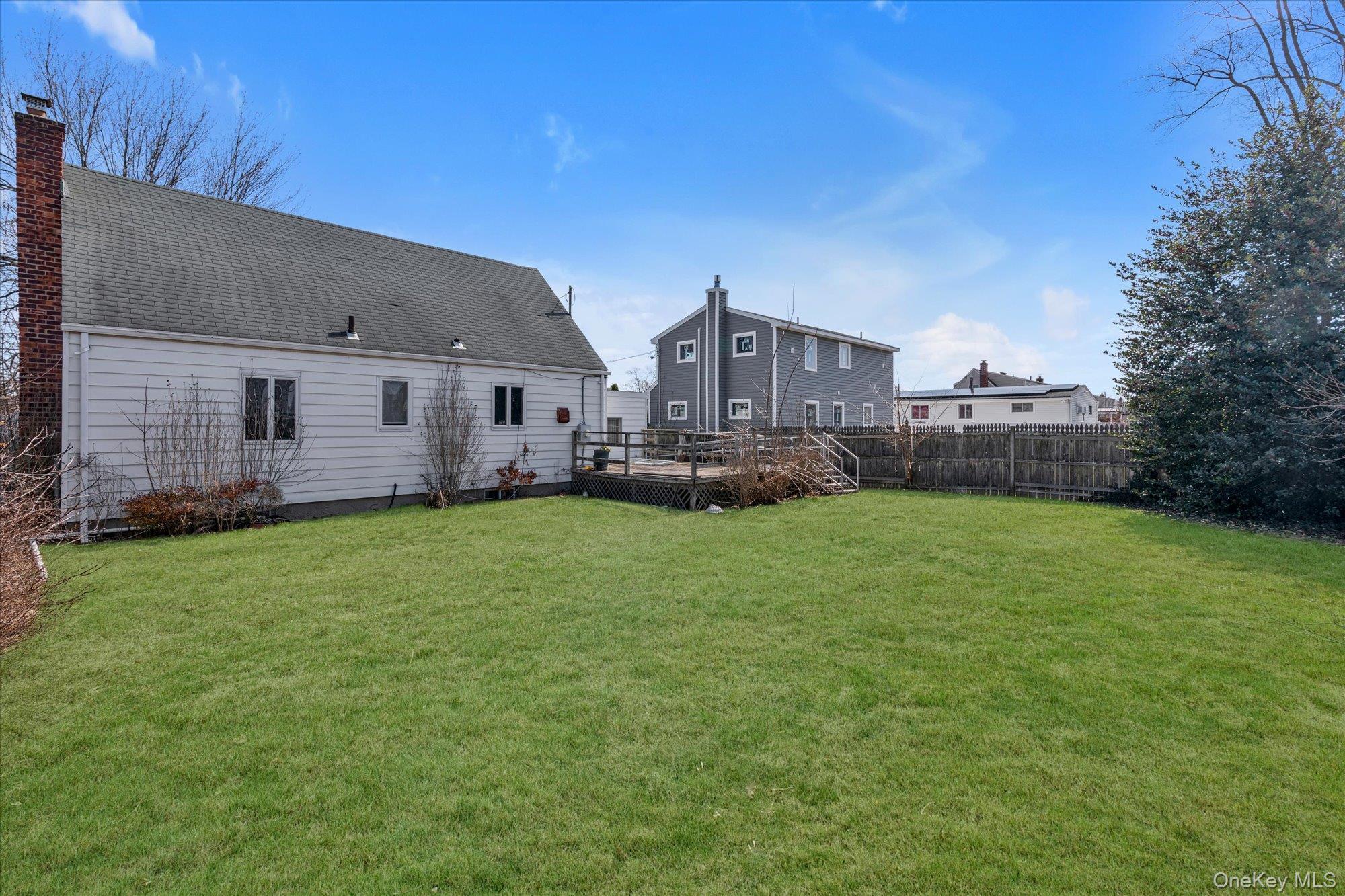 Single Family 19th  Suffolk County, NY 11729, MLS-975270-22