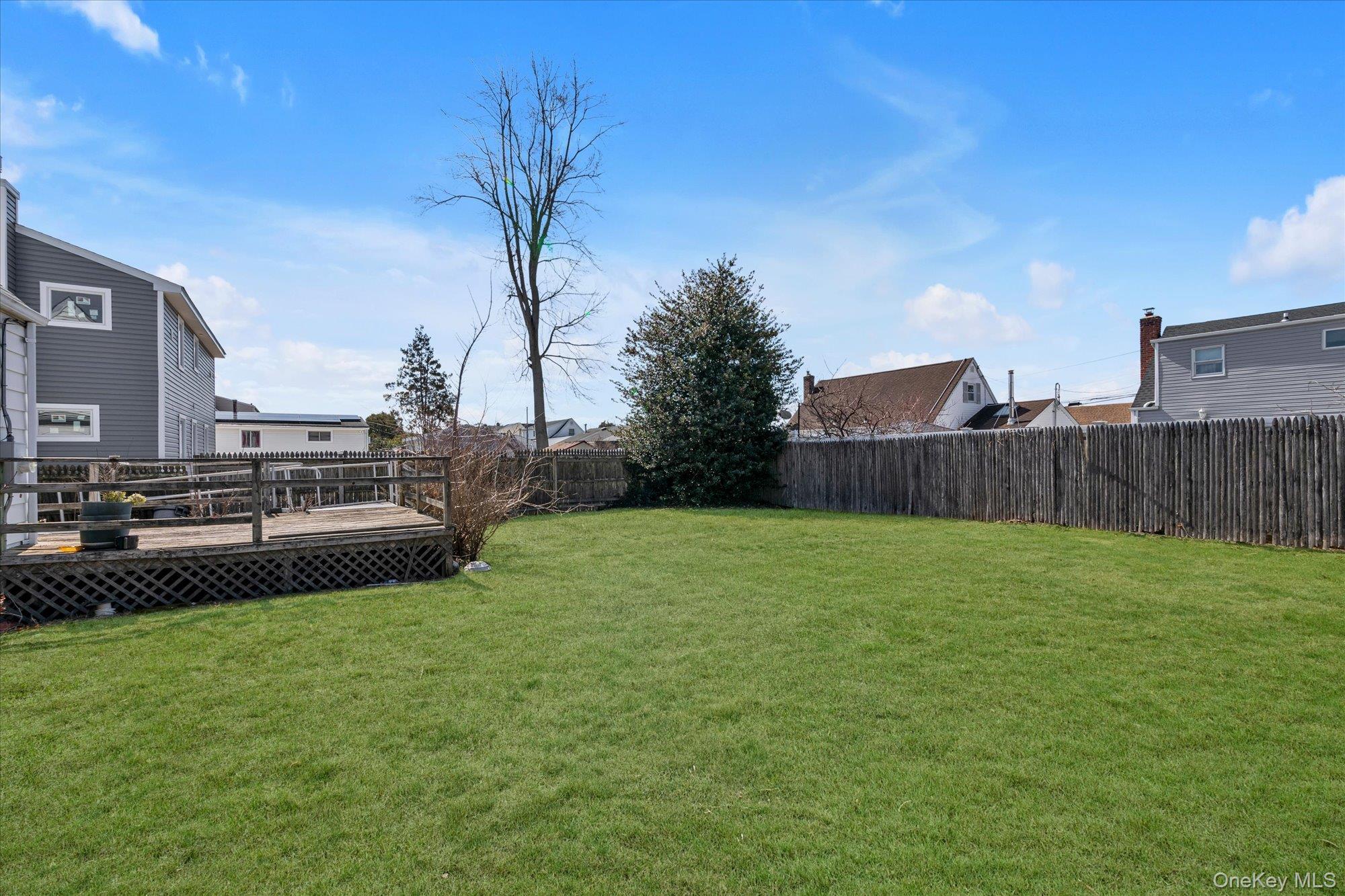 Single Family 19th  Suffolk County, NY 11729, MLS-975270-23