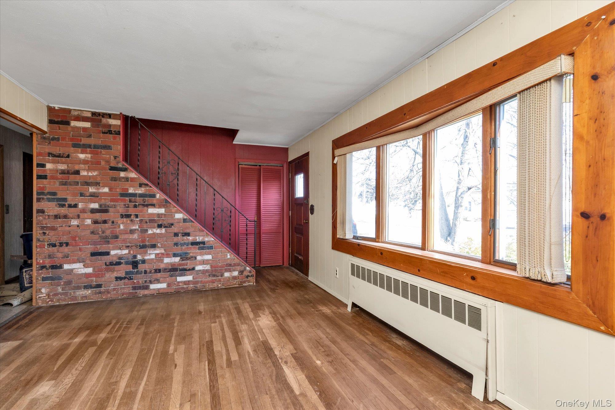 Single Family 19th  Suffolk County, NY 11729, MLS-975270-4