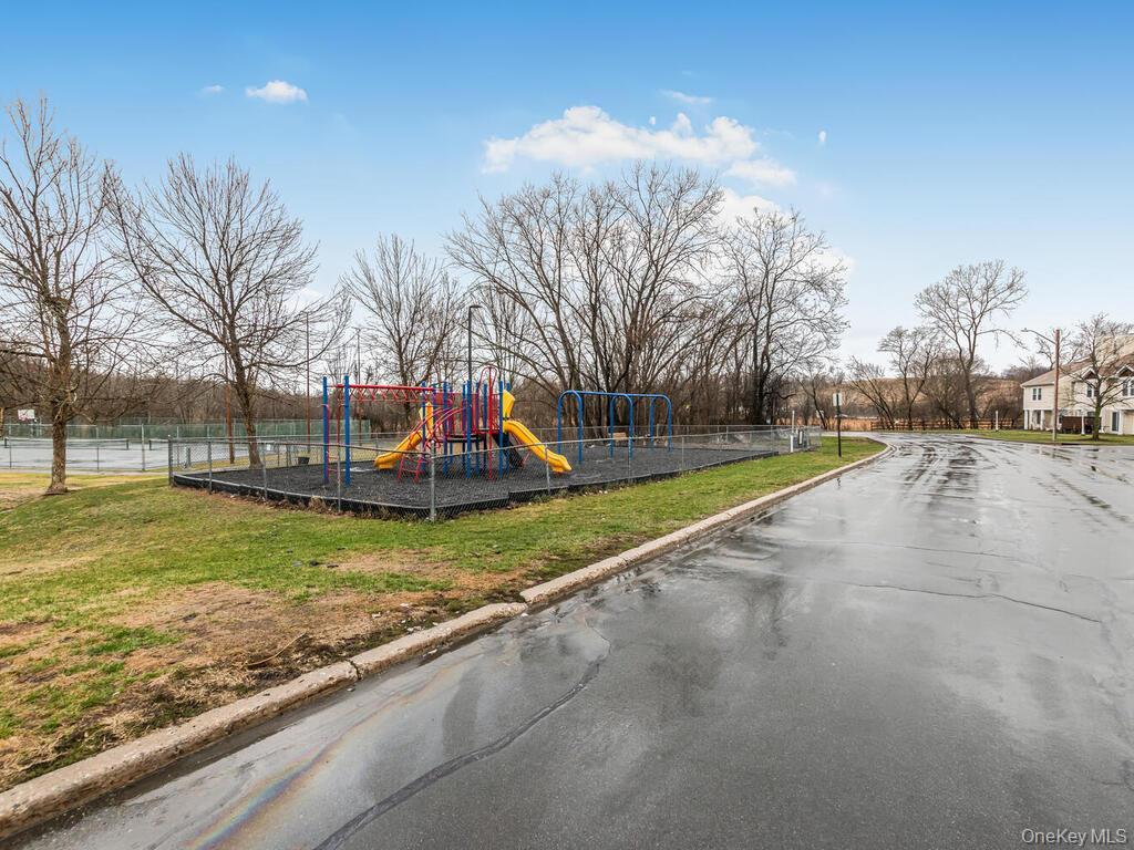 Condo Whispering Hills  Orange County, NY 10918, MLS-975277-24