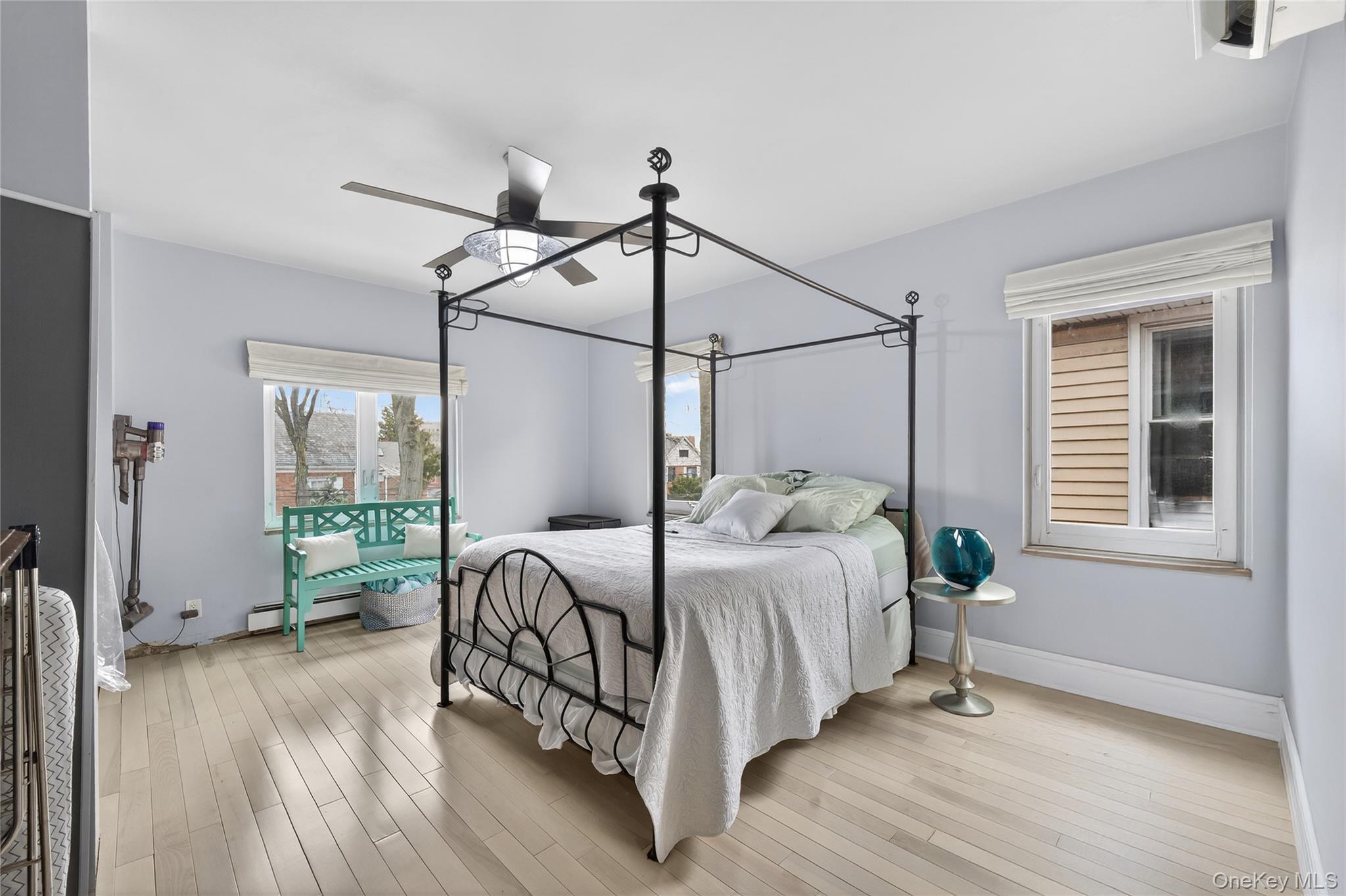 Single Family Hering Bronx, NY 10461, MLS-975278-25