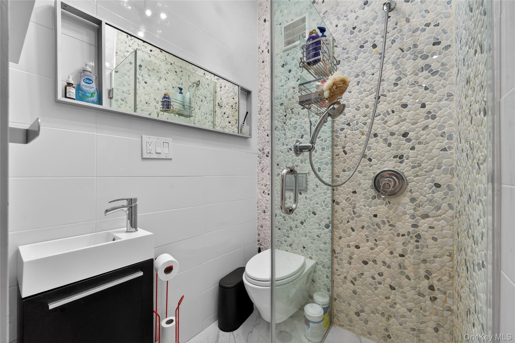Single Family Hering Bronx, NY 10461, MLS-975278-30