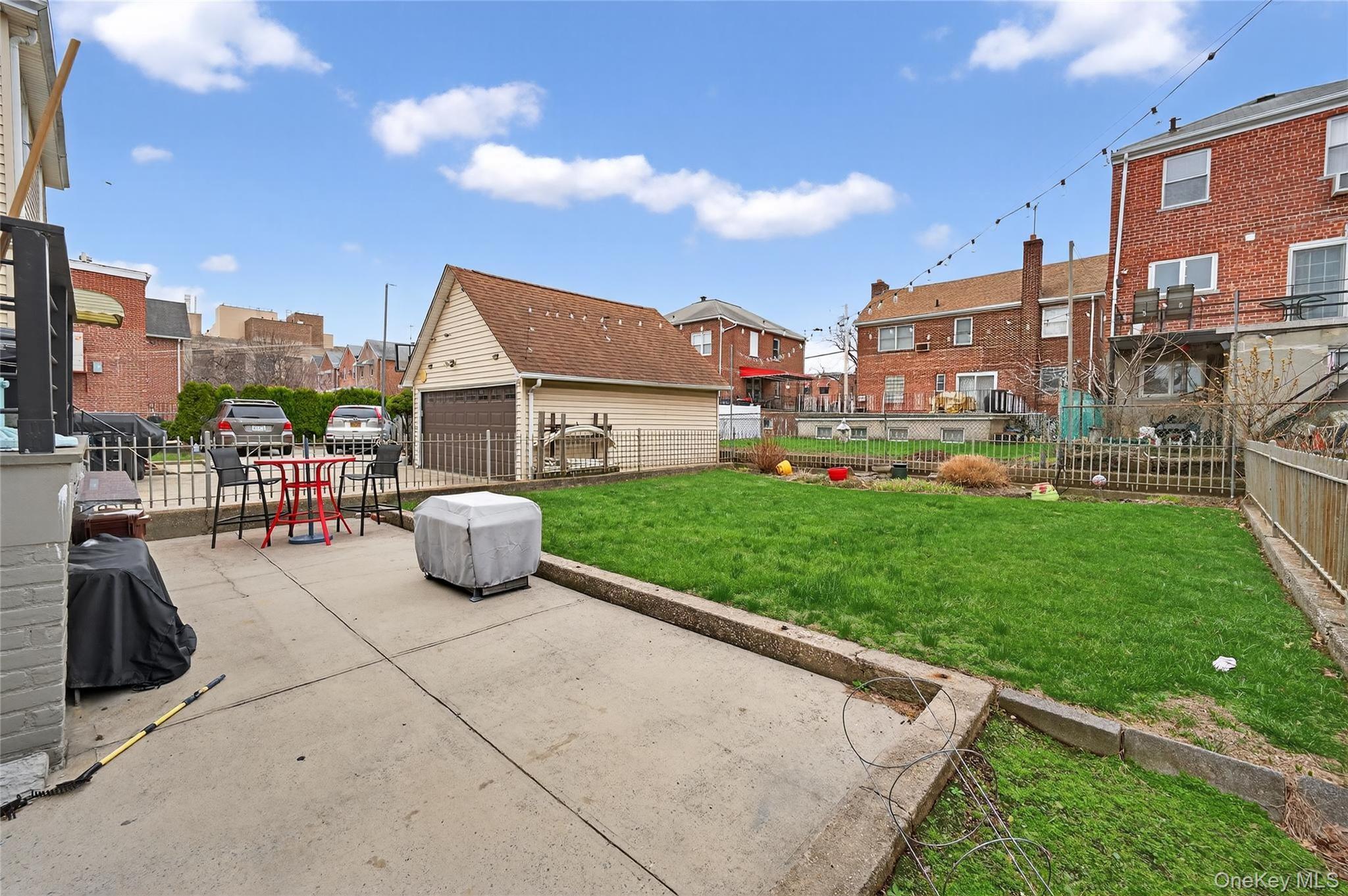 Single Family Hering Bronx, NY 10461, MLS-975278-37
