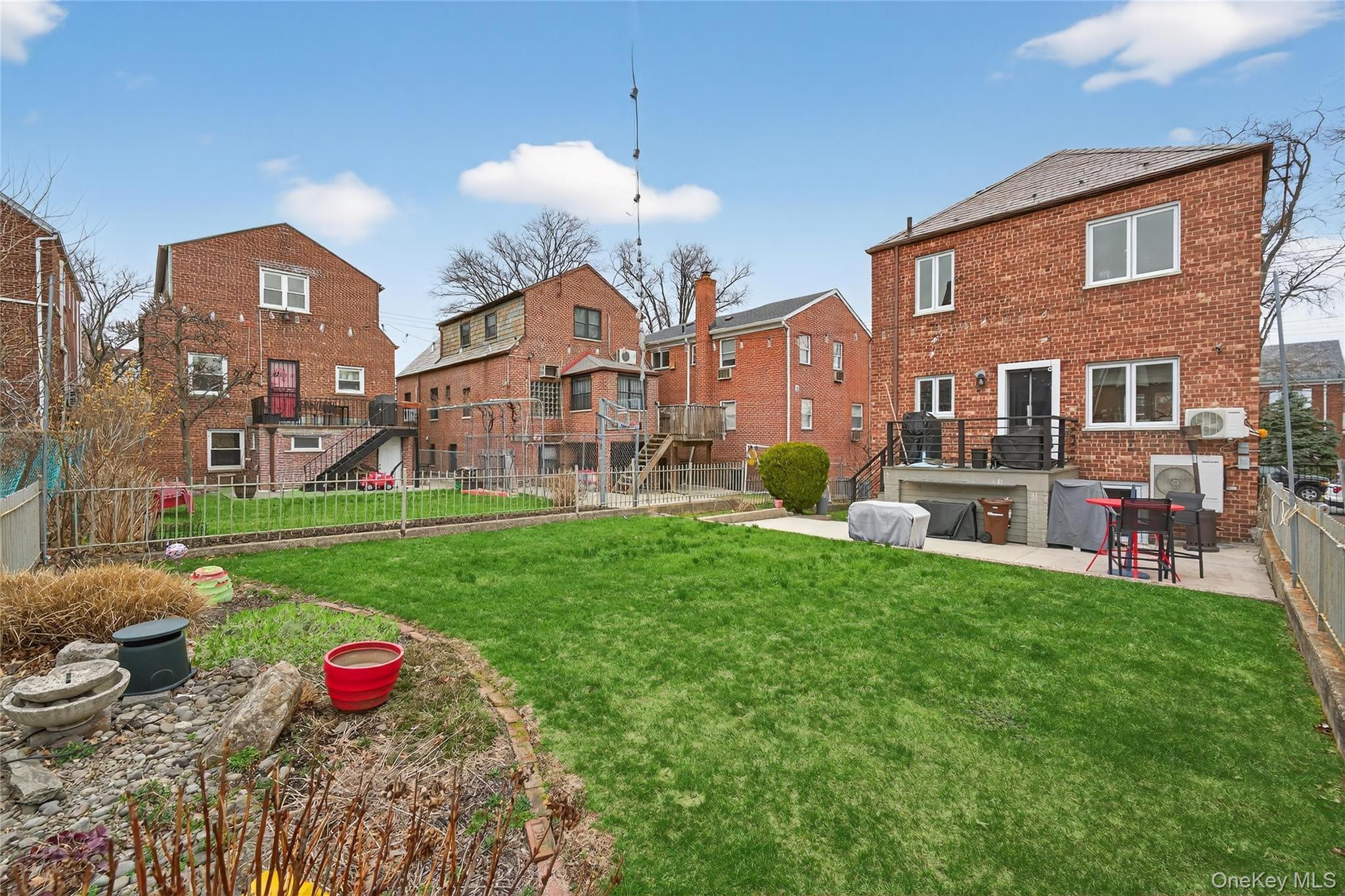 Single Family Hering Bronx, NY 10461, MLS-975278-39