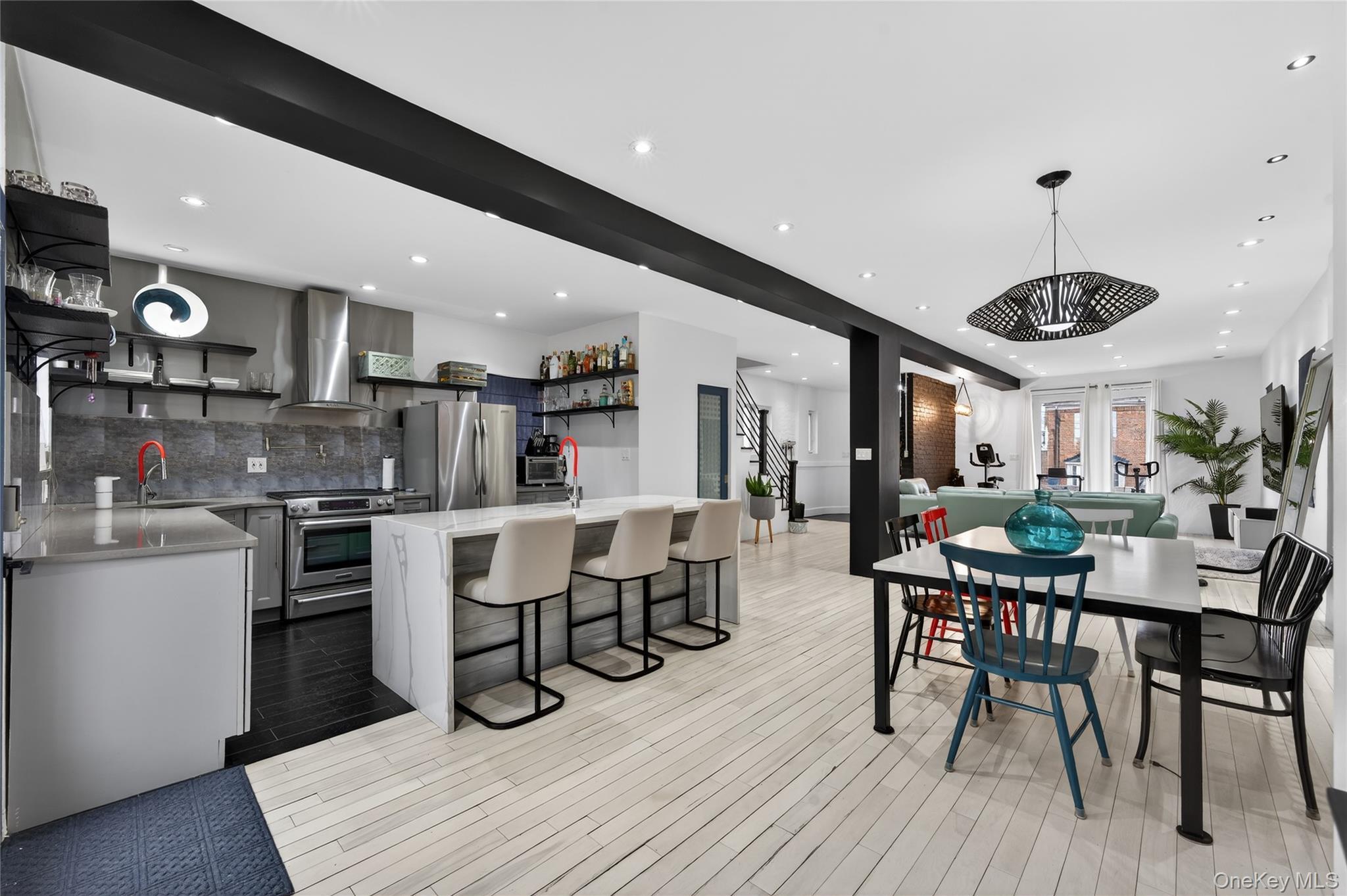 Single Family Hering Bronx, NY 10461, MLS-975278-7