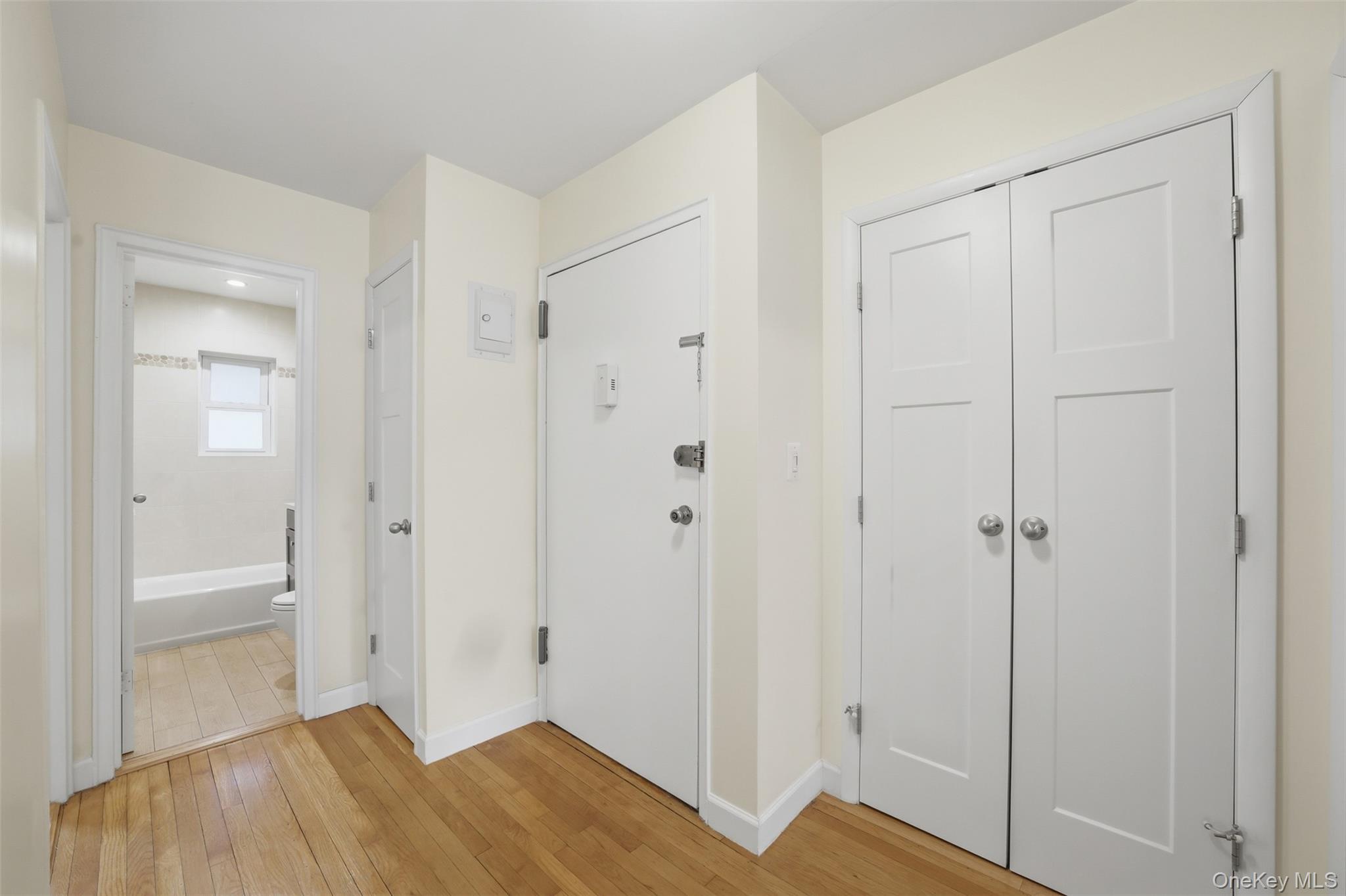 Coop Pelham Westchester County, NY 10805, MLS-975280-11