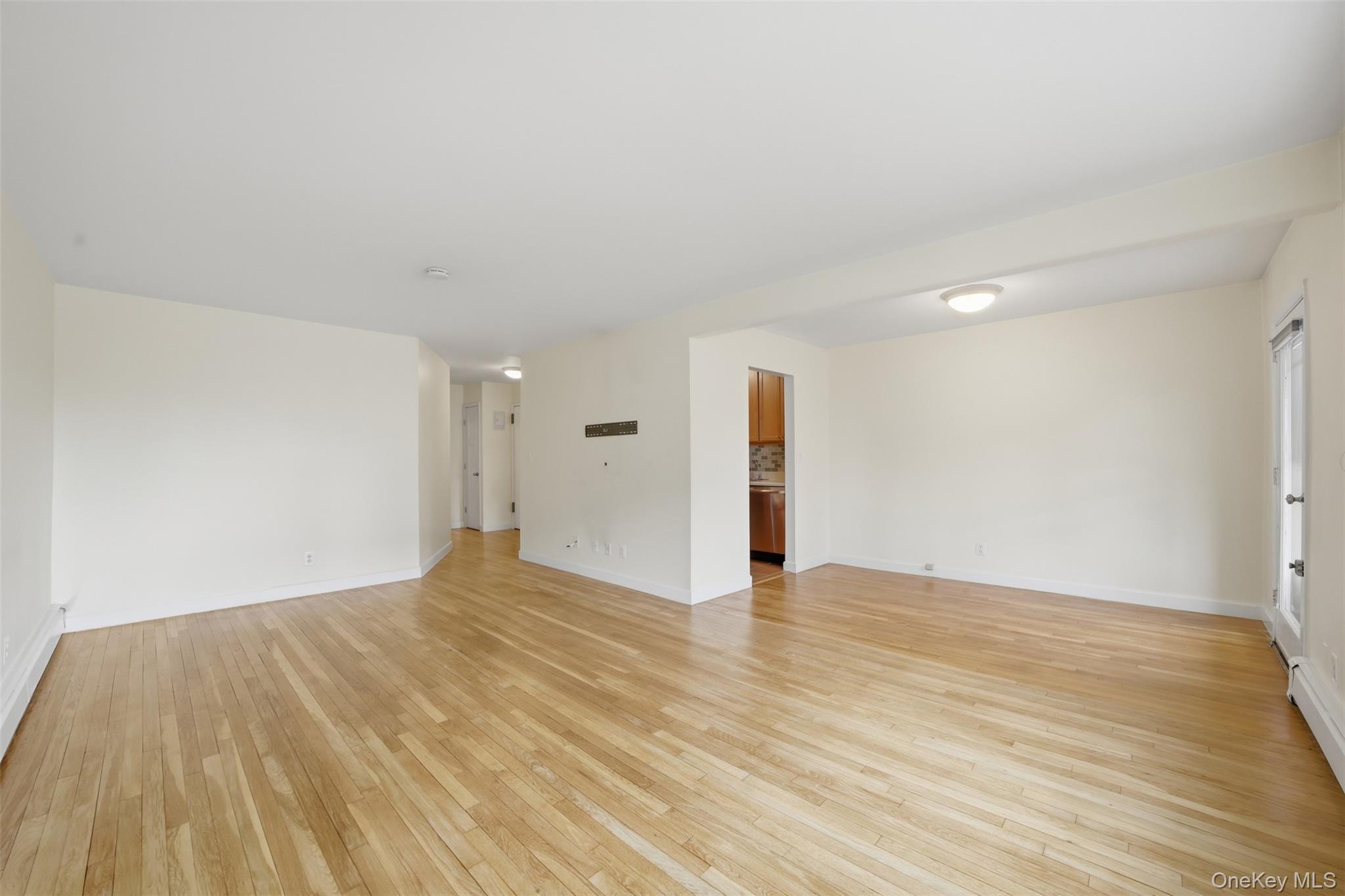 Coop Pelham Westchester County, NY 10805, MLS-975280-3