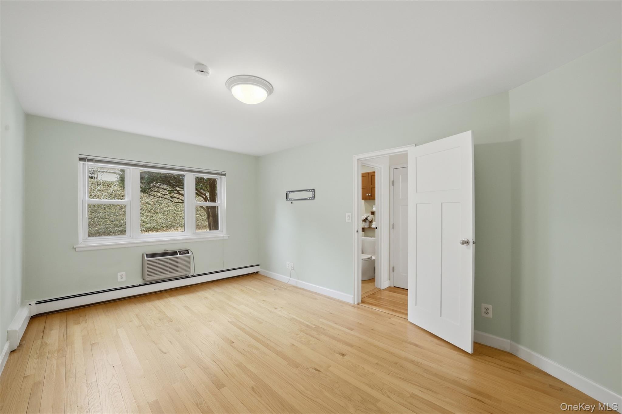 Coop Pelham Westchester County, NY 10805, MLS-975280-5