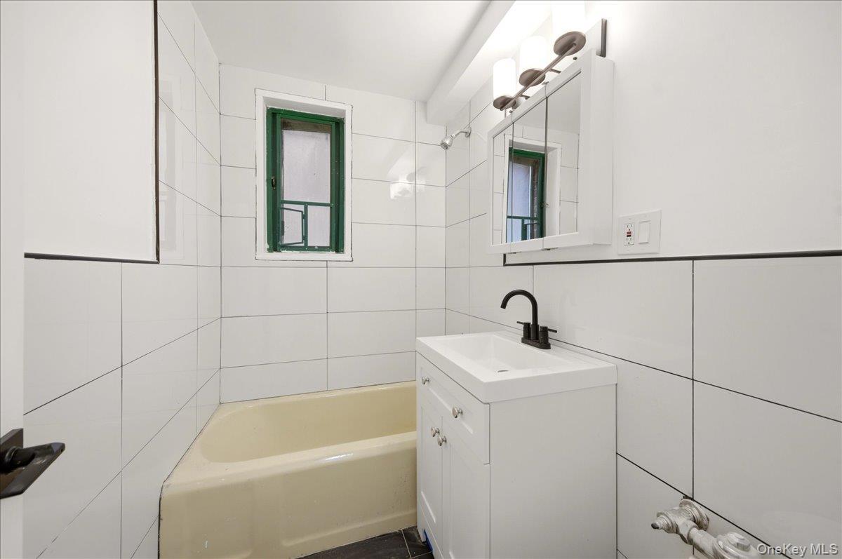 Condo Parkchester Bronx, NY 10462, MLS-975296-3