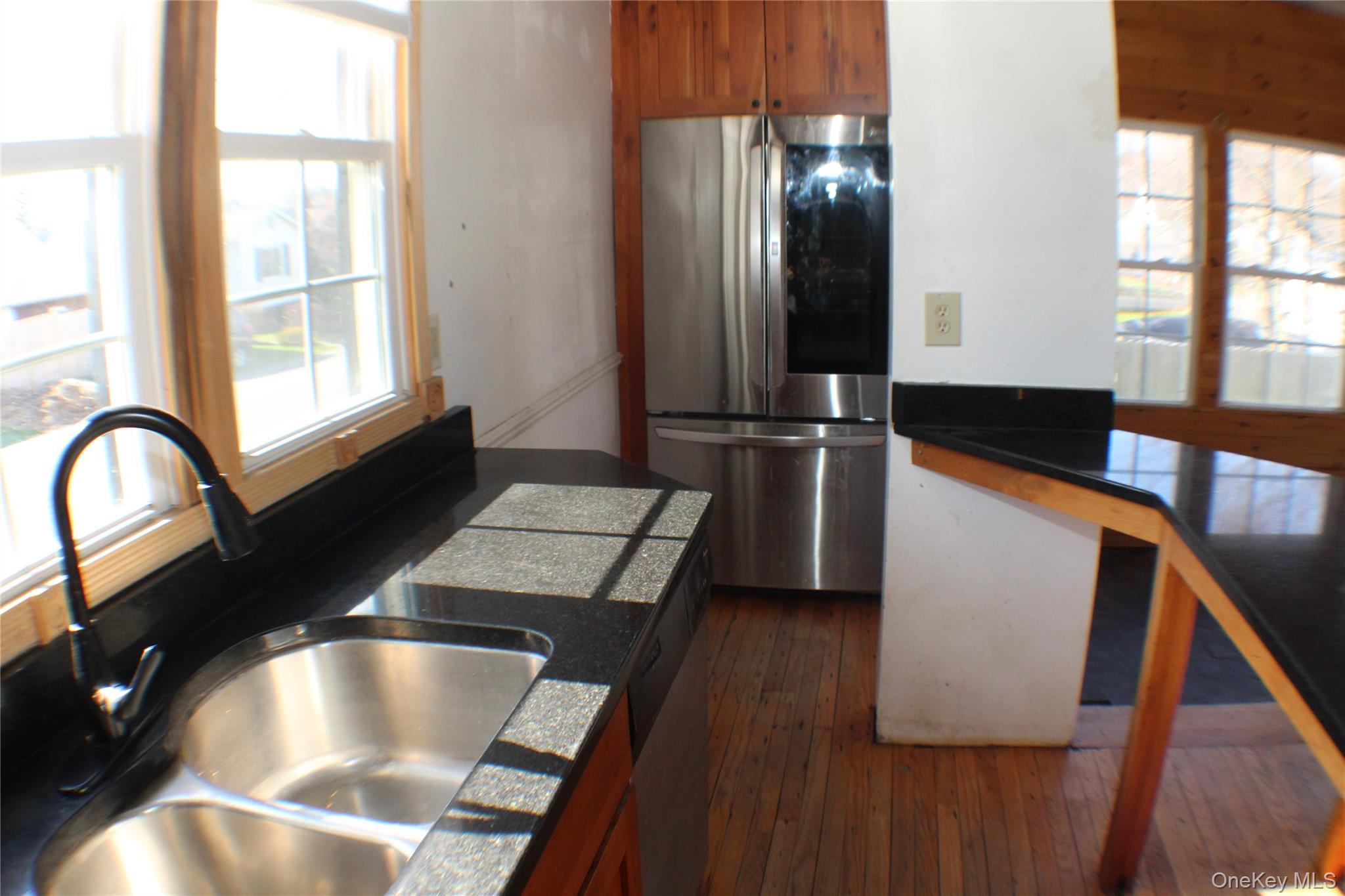 Single Family Lucas Avenue  Ulster County, NY 12401, MLS-975303-11