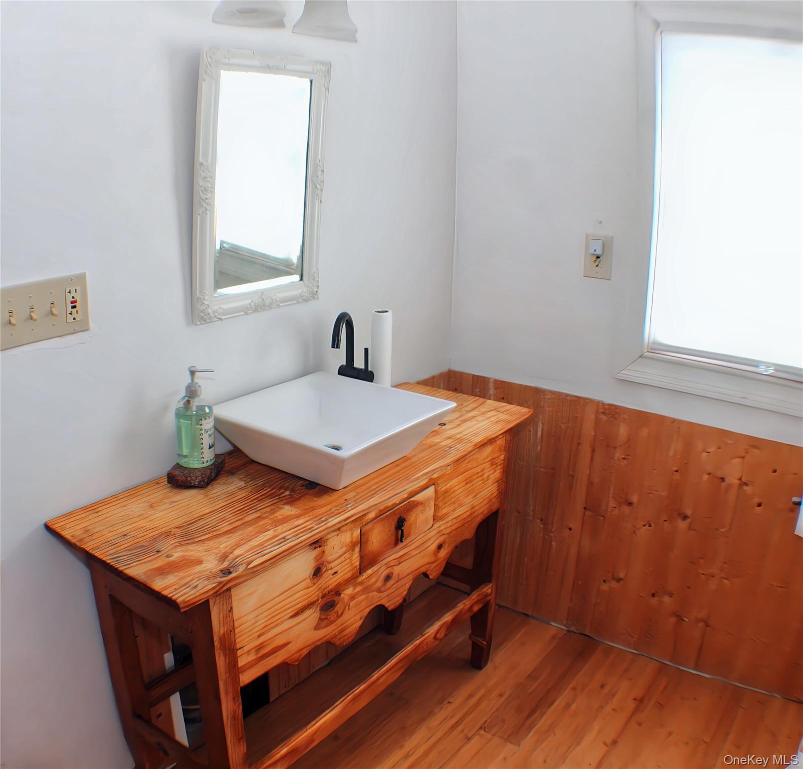 Single Family Lucas Avenue  Ulster County, NY 12401, MLS-975303-21