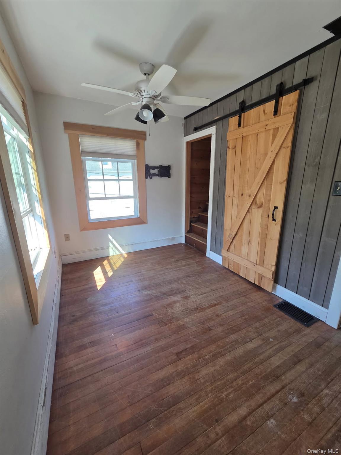 Single Family Lucas Avenue  Ulster County, NY 12401, MLS-975303-24