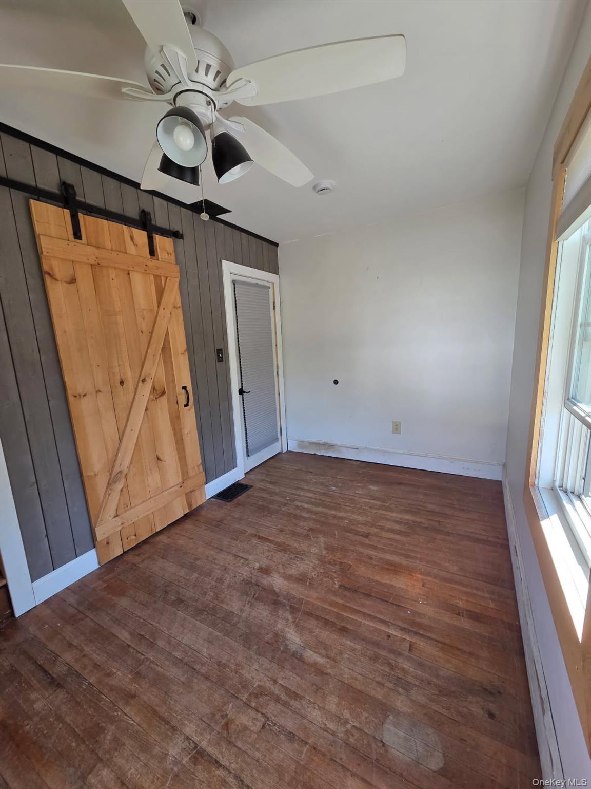 Single Family Lucas Avenue  Ulster County, NY 12401, MLS-975303-25