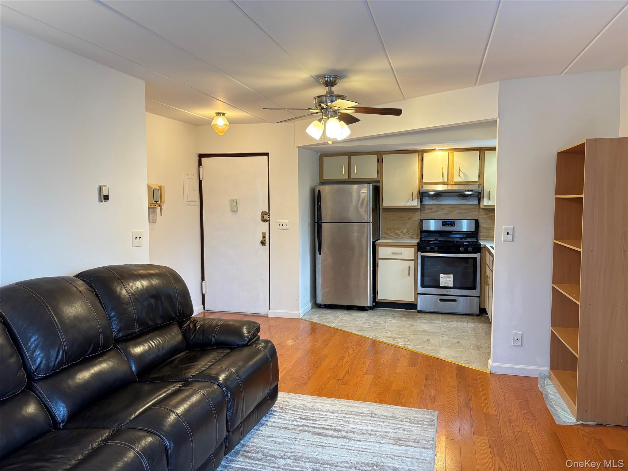 Condo Seabury  Queens, NY 11373, MLS-975307-4