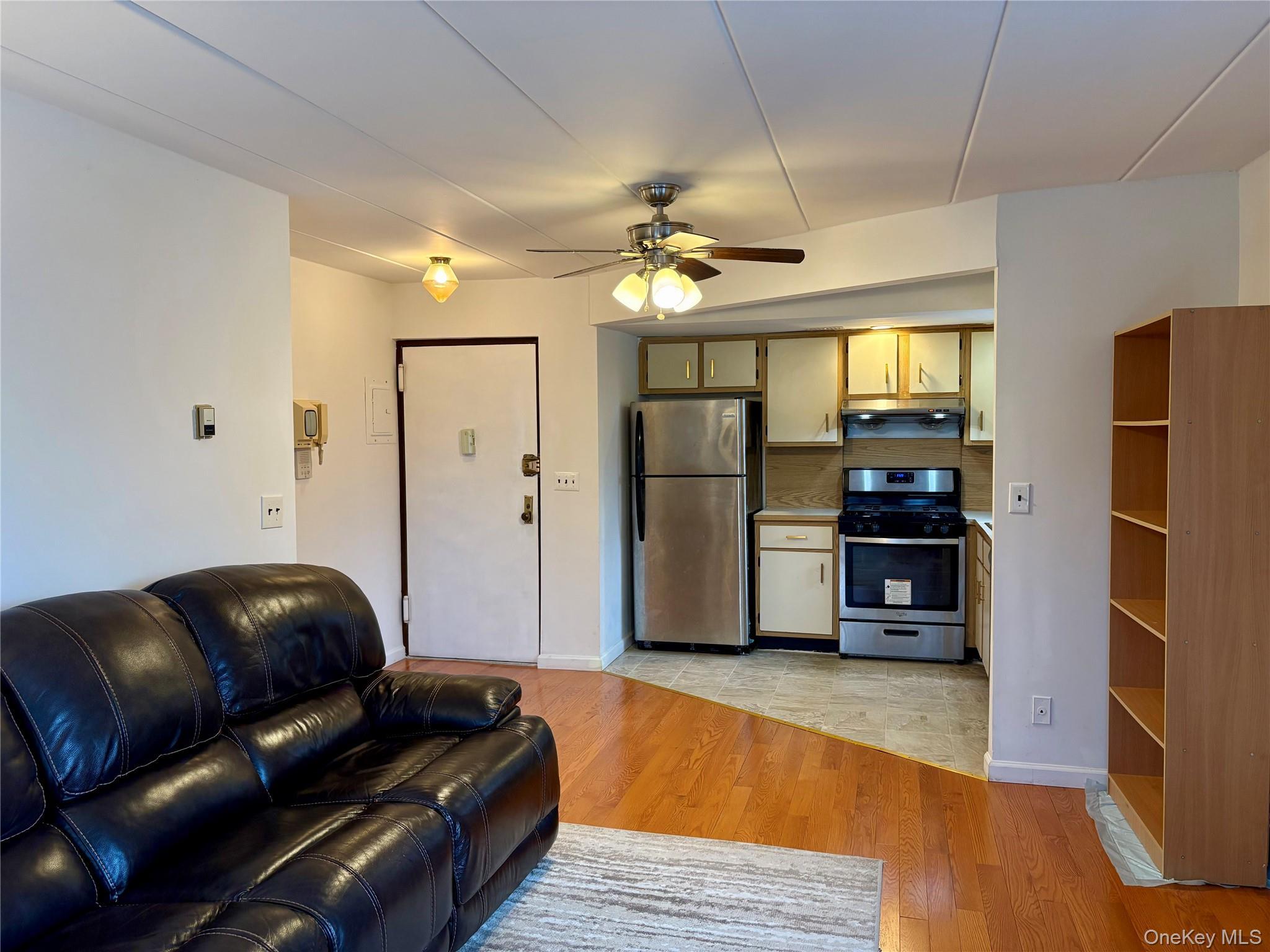 Condo Seabury  Queens, NY 11373, MLS-975307-6