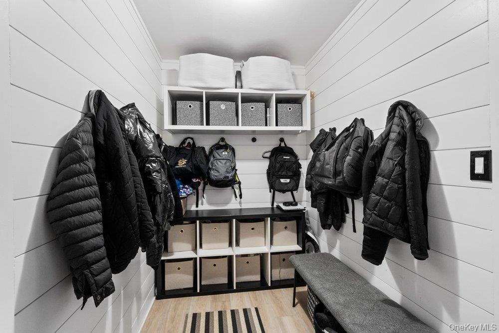 Condo Chestnut  Nassau County, NY 11797, MLS-975321-38