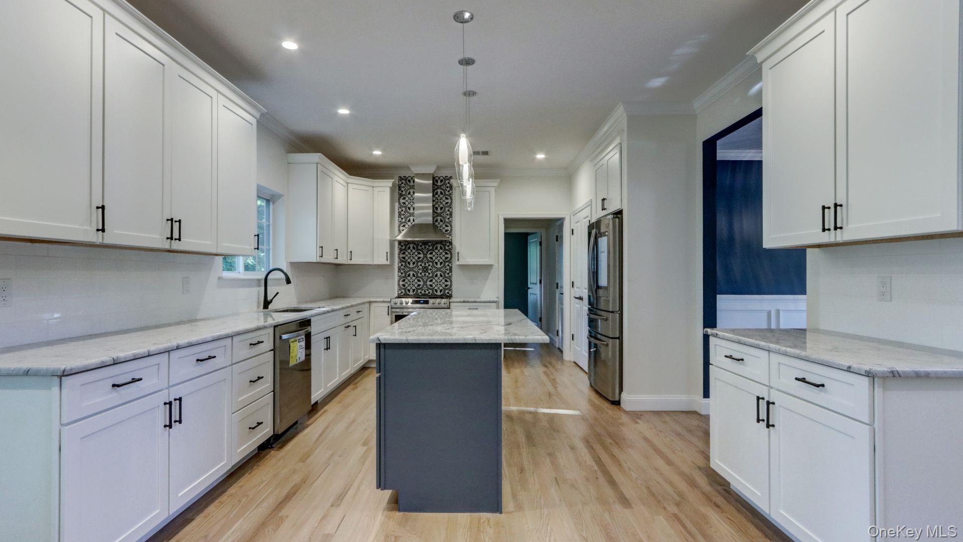 Single Family Forest Avenue Suffolk County, NY 11767, MLS-975330-10