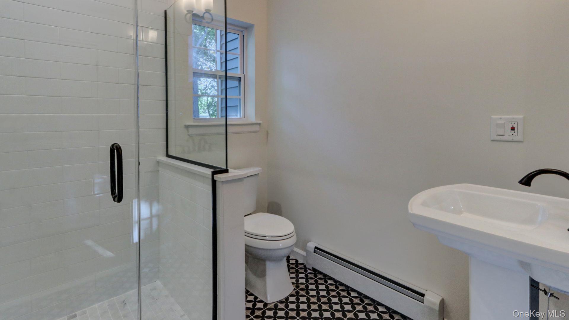 Single Family Forest Avenue Suffolk County, NY 11767, MLS-975330-19