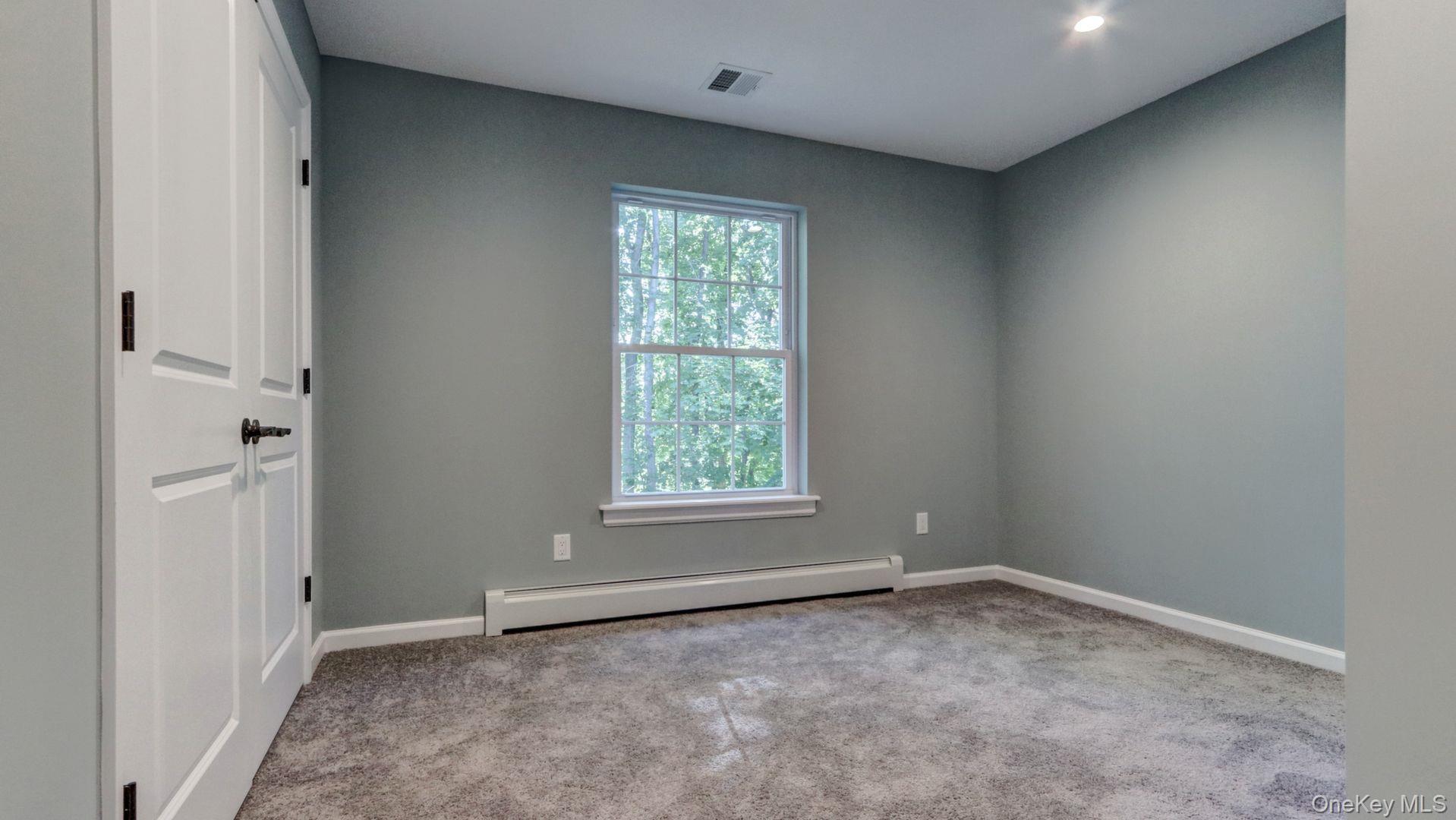 Single Family Forest Avenue Suffolk County, NY 11767, MLS-975330-26
