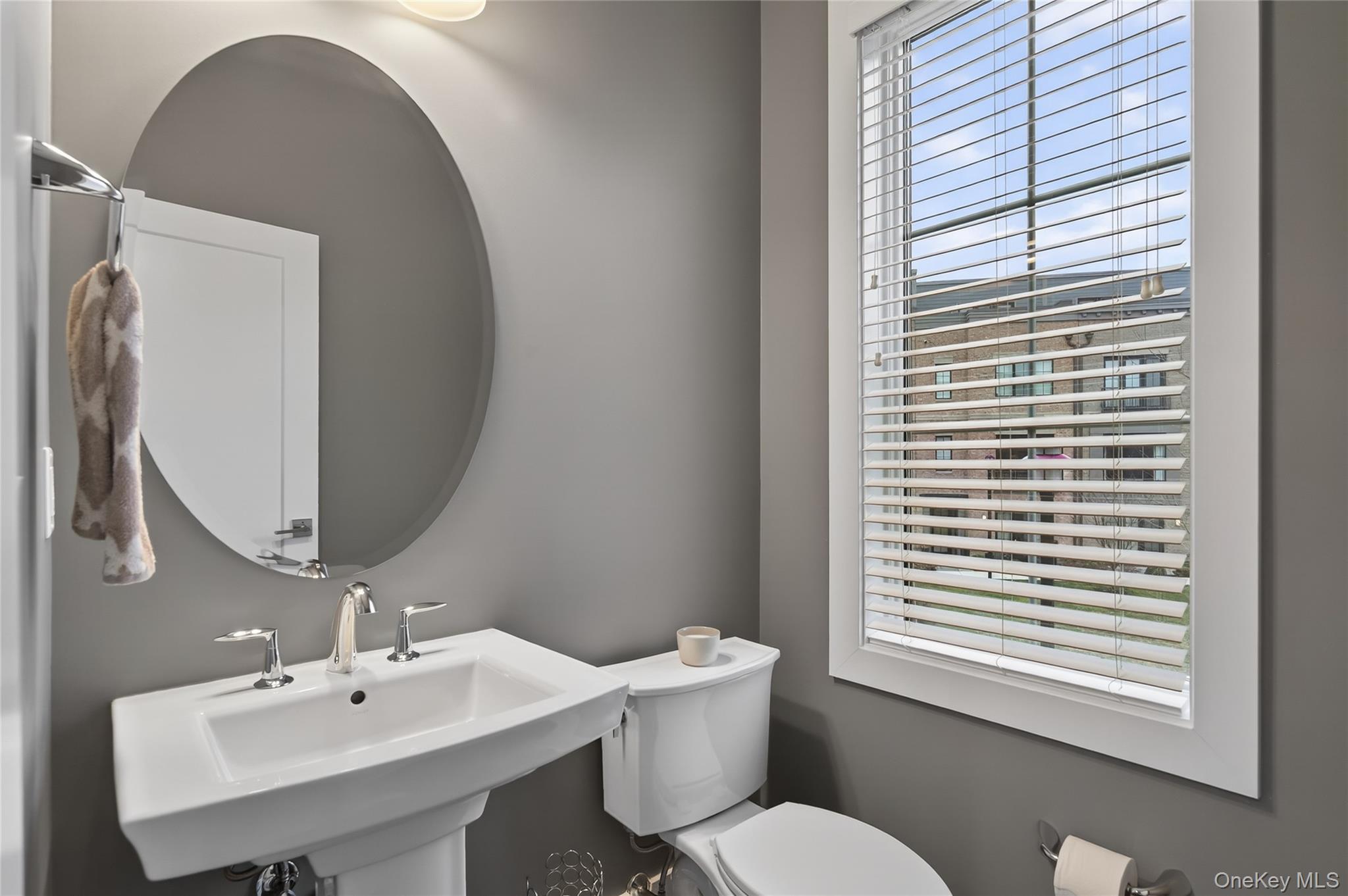 Condo Horseman  Westchester County, NY 10591, MLS-975346-14