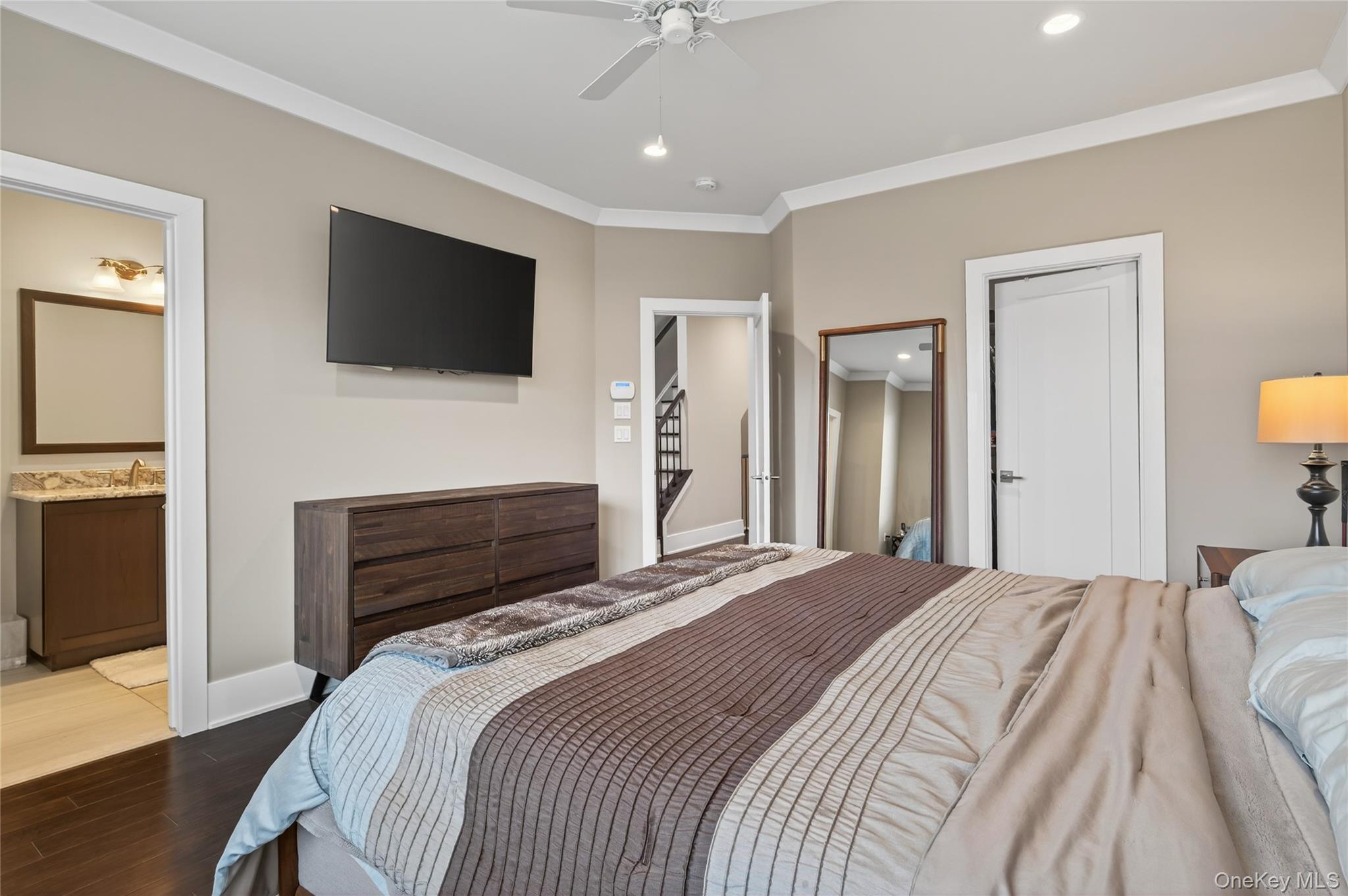 Condo Horseman  Westchester County, NY 10591, MLS-975346-18