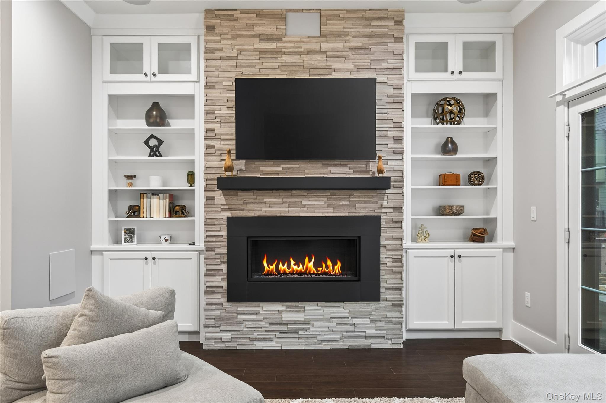 Condo Horseman  Westchester County, NY 10591, MLS-975346-8