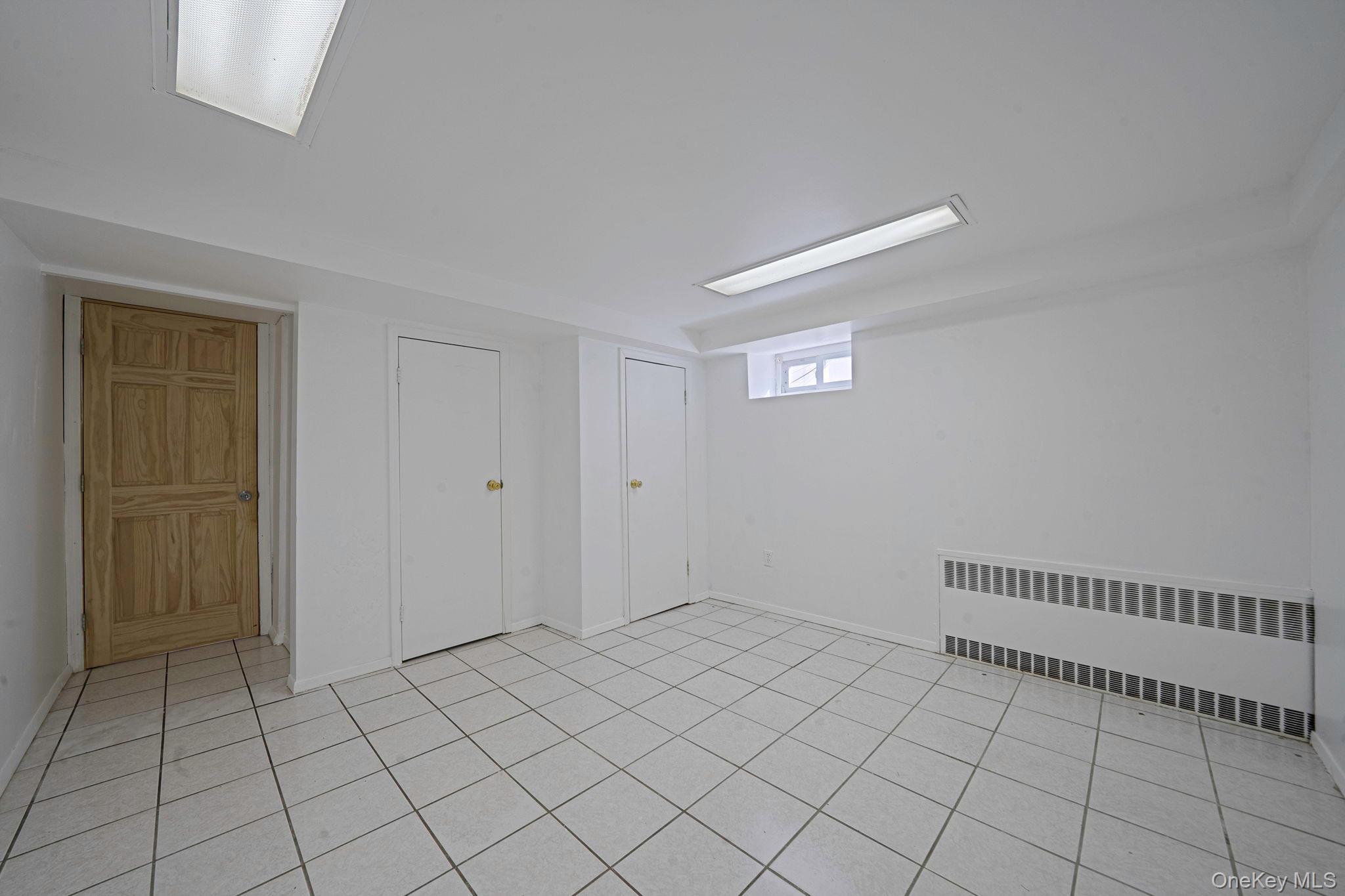 Single Family Astor  Nassau County, NY 11003, MLS-975351-24
