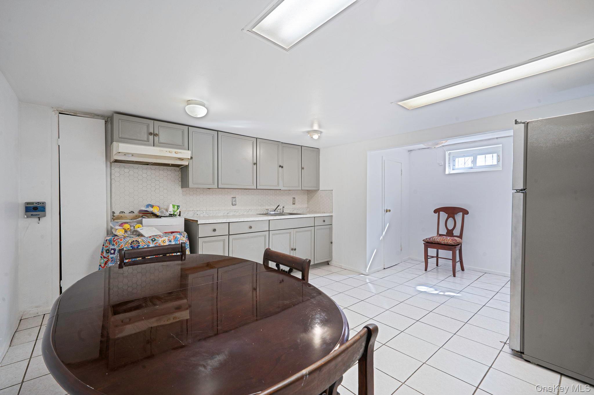 Single Family Astor  Nassau County, NY 11003, MLS-975351-27