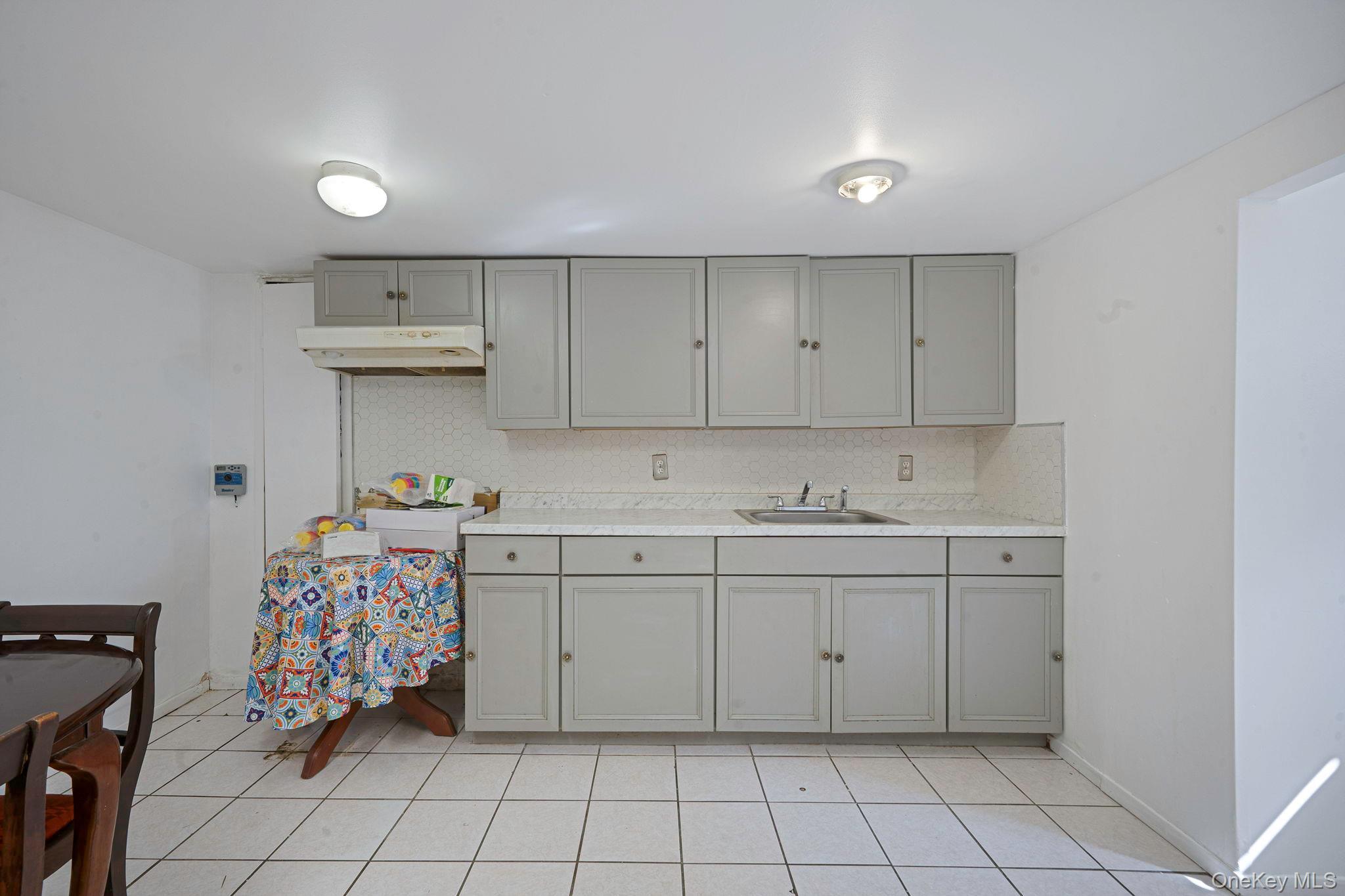 Single Family Astor  Nassau County, NY 11003, MLS-975351-28