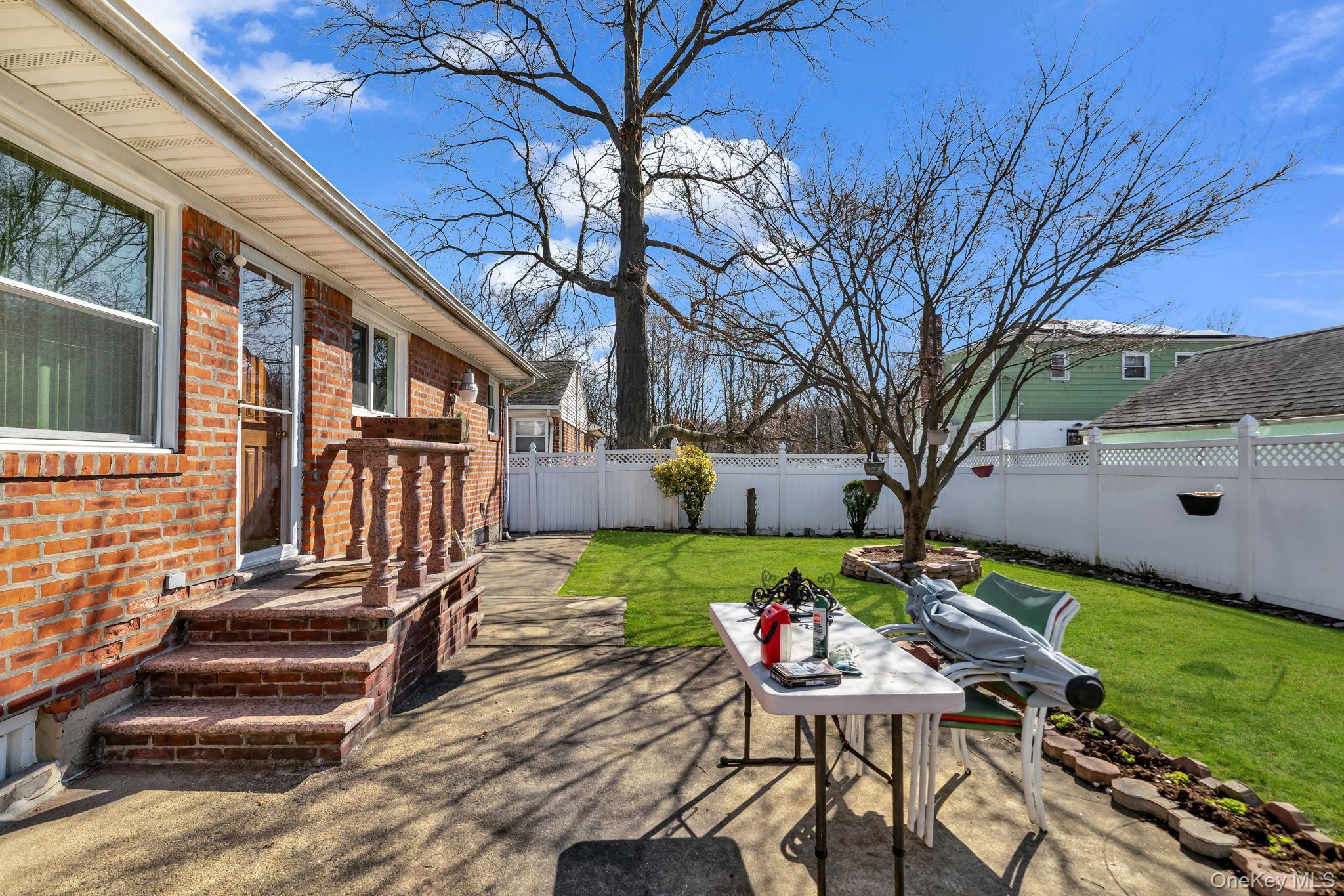 Single Family Astor  Nassau County, NY 11003, MLS-975351-34