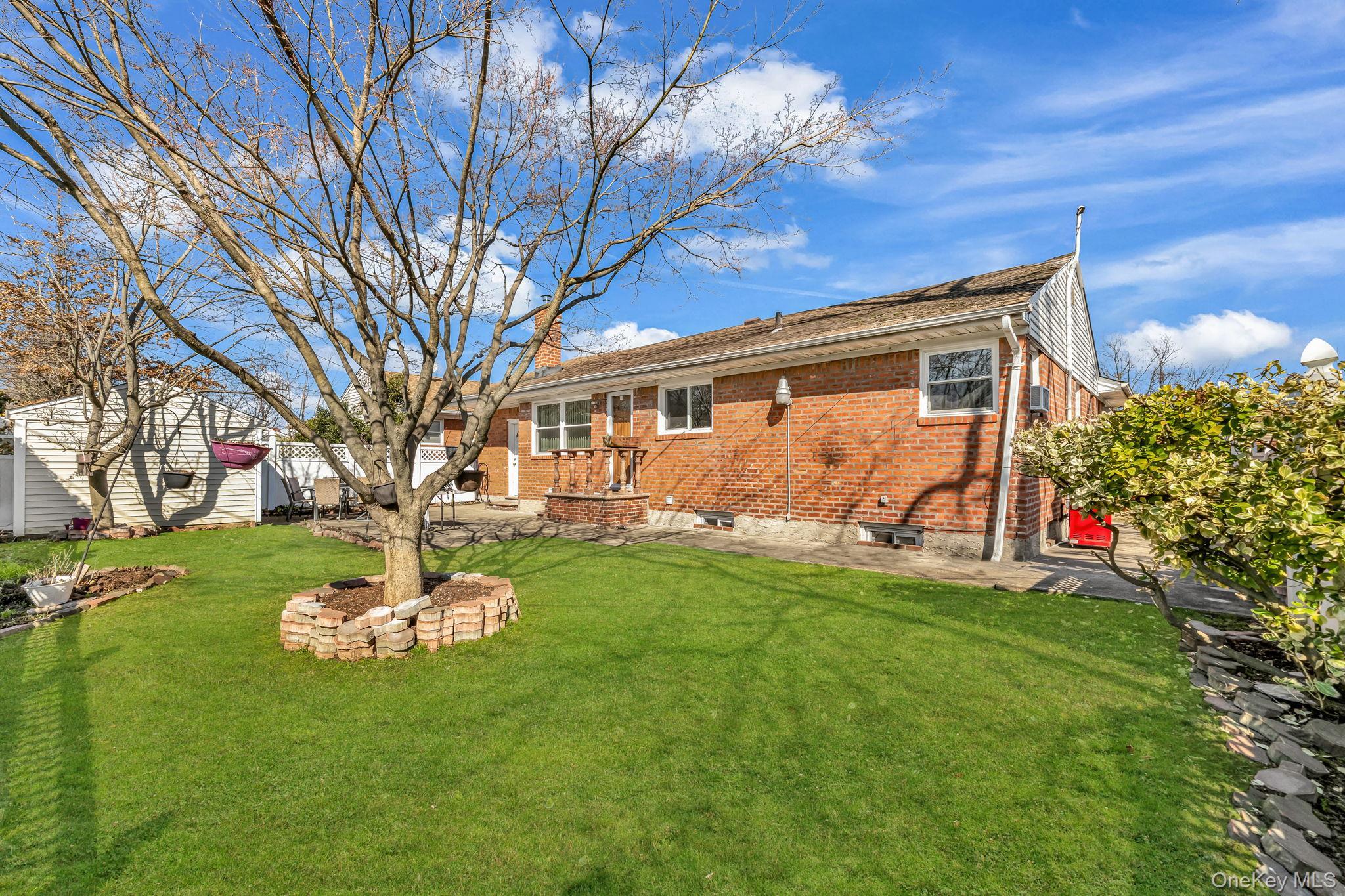 Single Family Astor  Nassau County, NY 11003, MLS-975351-37
