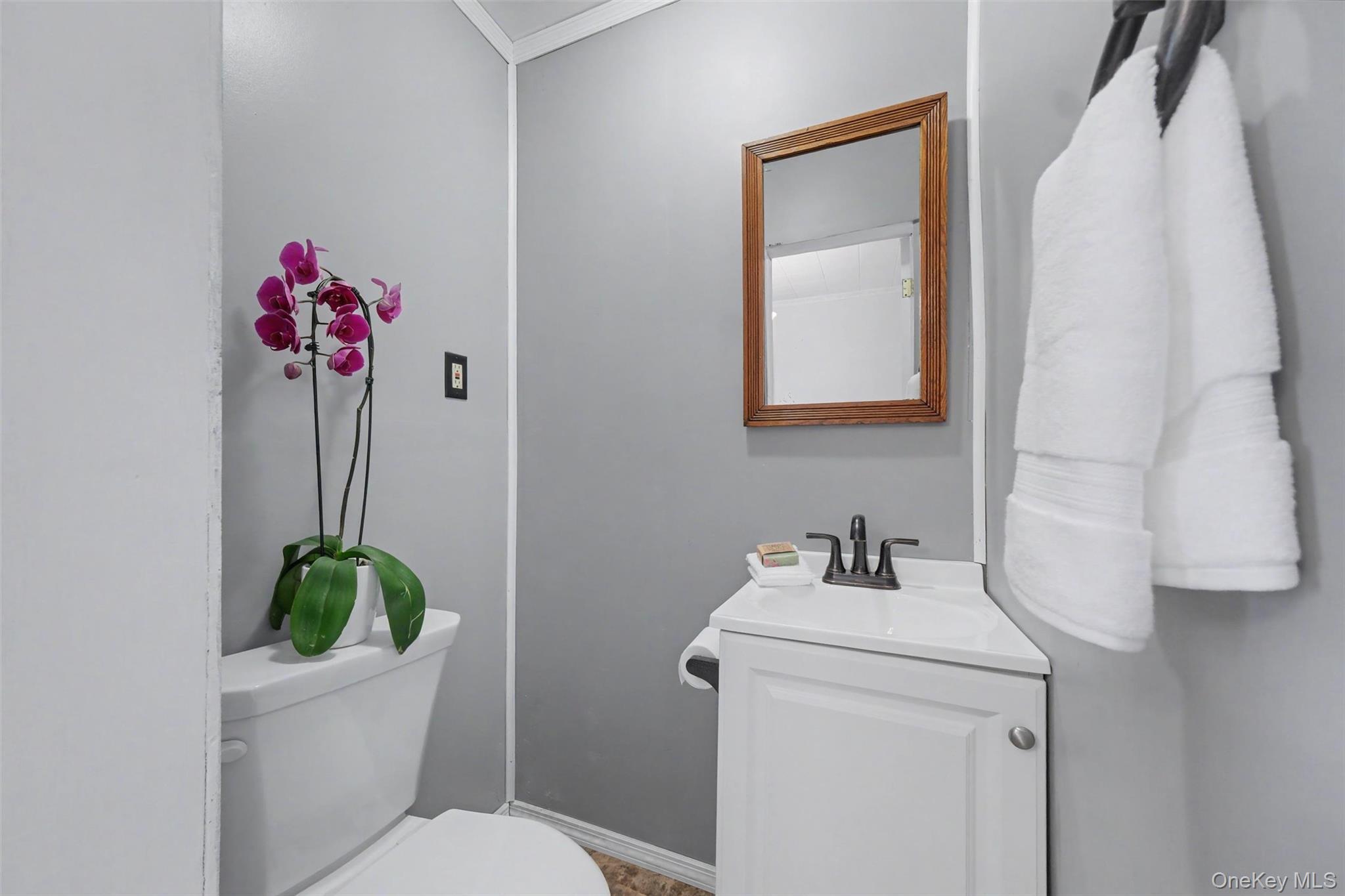 Single Family Center  Dutchess County, NY 12508, MLS-975352-12