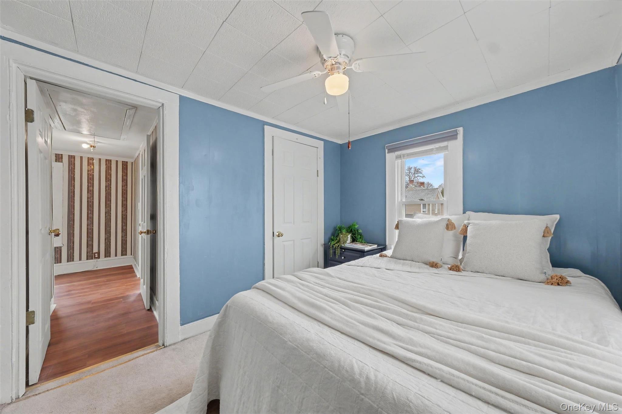 Single Family Center  Dutchess County, NY 12508, MLS-975352-23