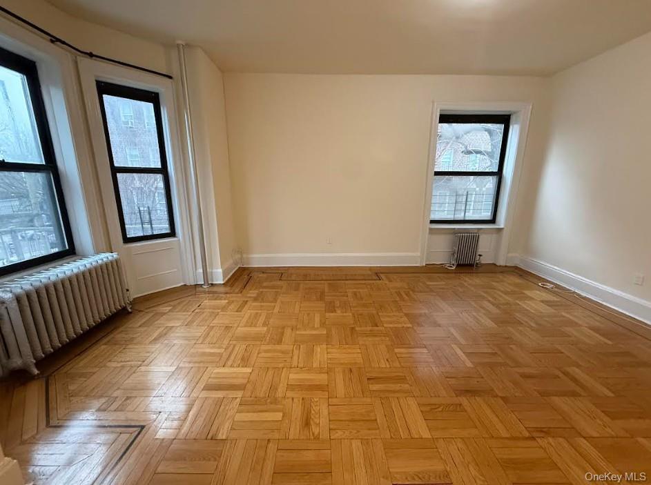 Apartment Mosholu Bronx, NY 10458, MLS-975369-2