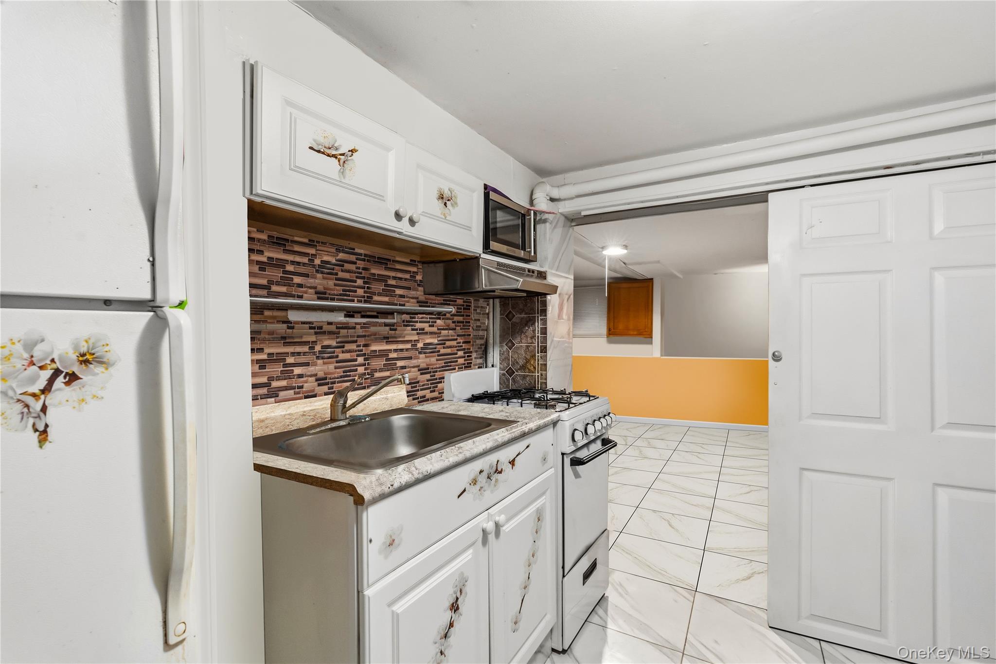 Single Family Banner  Brooklyn, NY 11235, MLS-975372-33