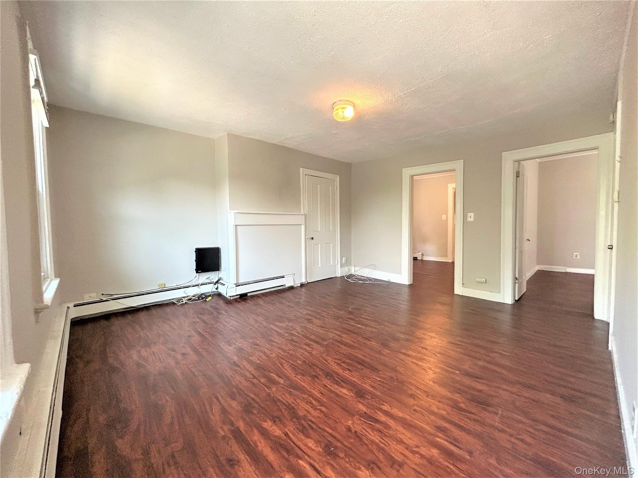 Single Family Albany Dutchess County, NY 12601, MLS-975387-11