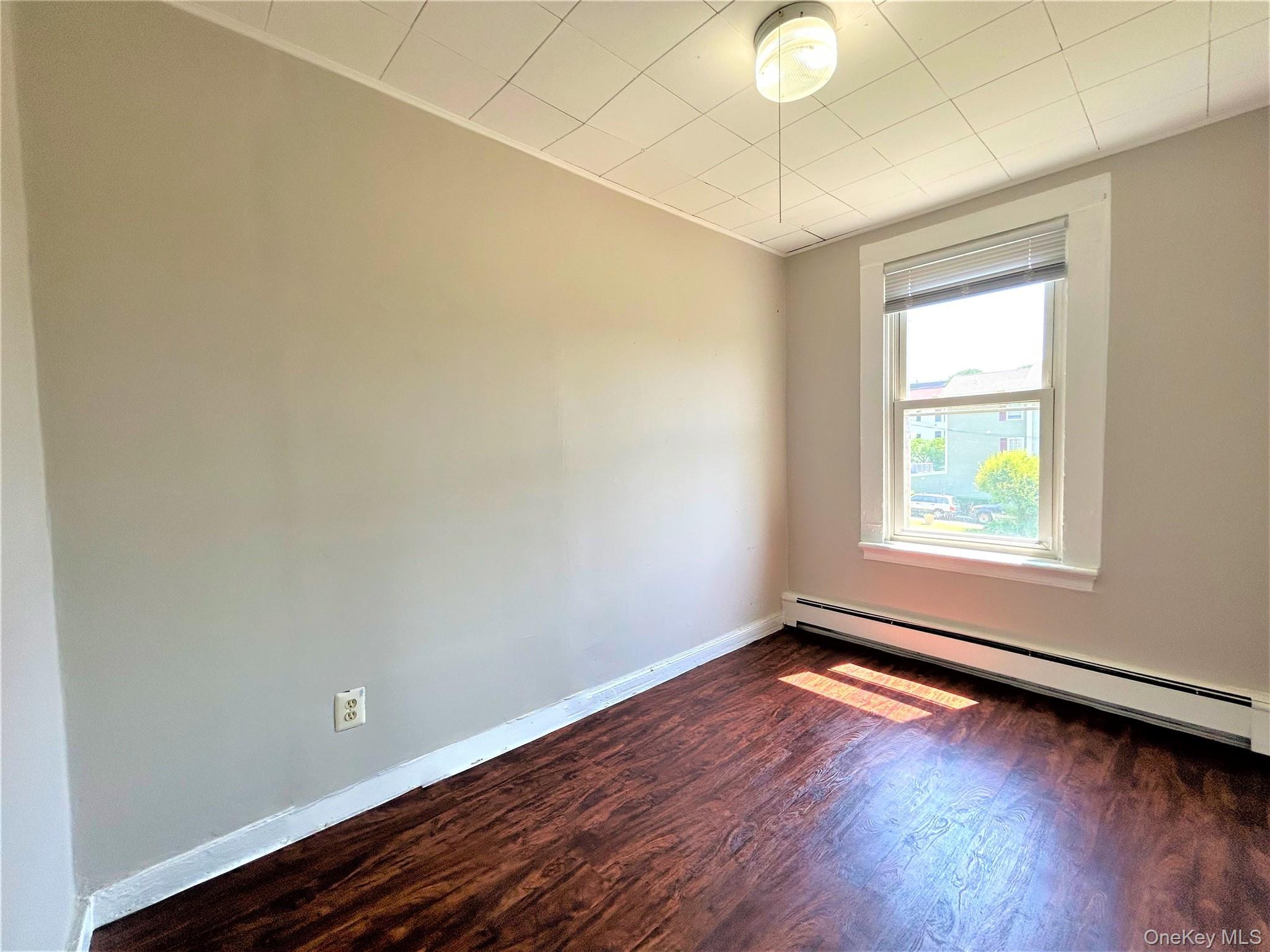 Single Family Albany Dutchess County, NY 12601, MLS-975387-16