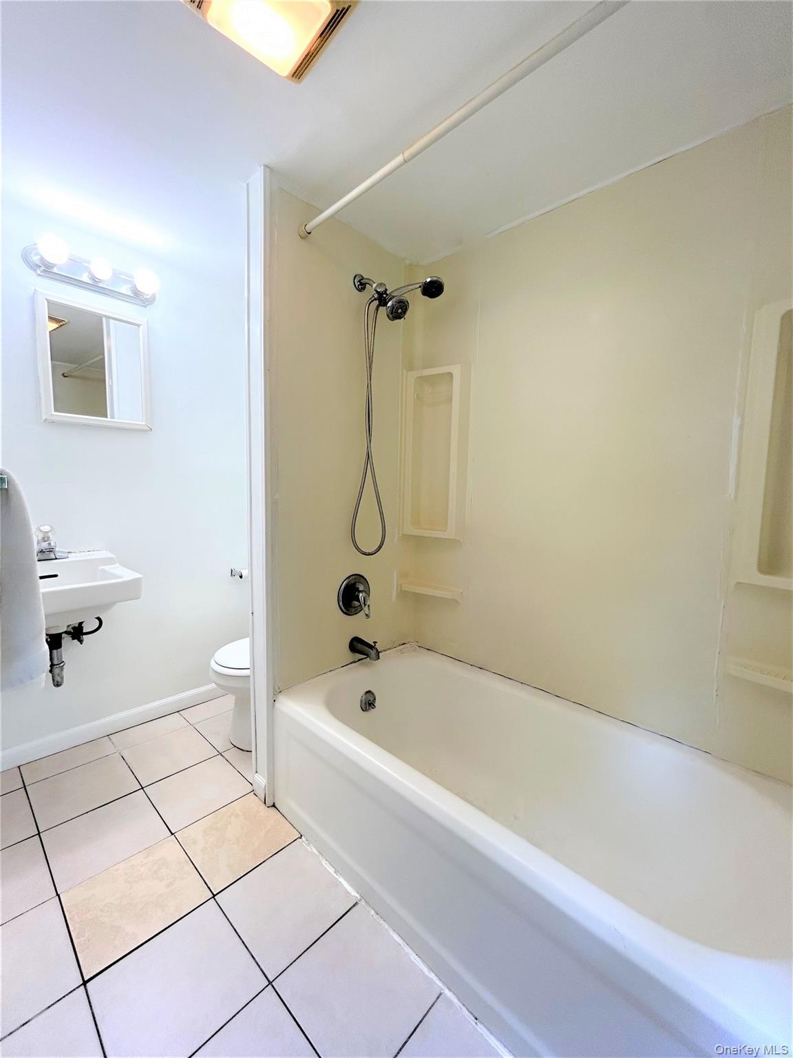 Single Family Albany Dutchess County, NY 12601, MLS-975387-18