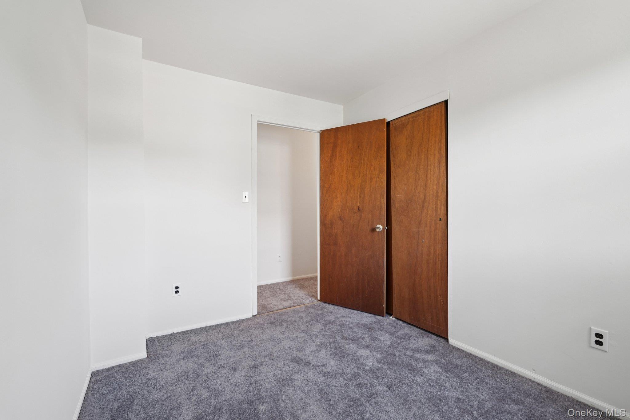 Single Family Delafield  Bronx, NY 10471, MLS-975390-28