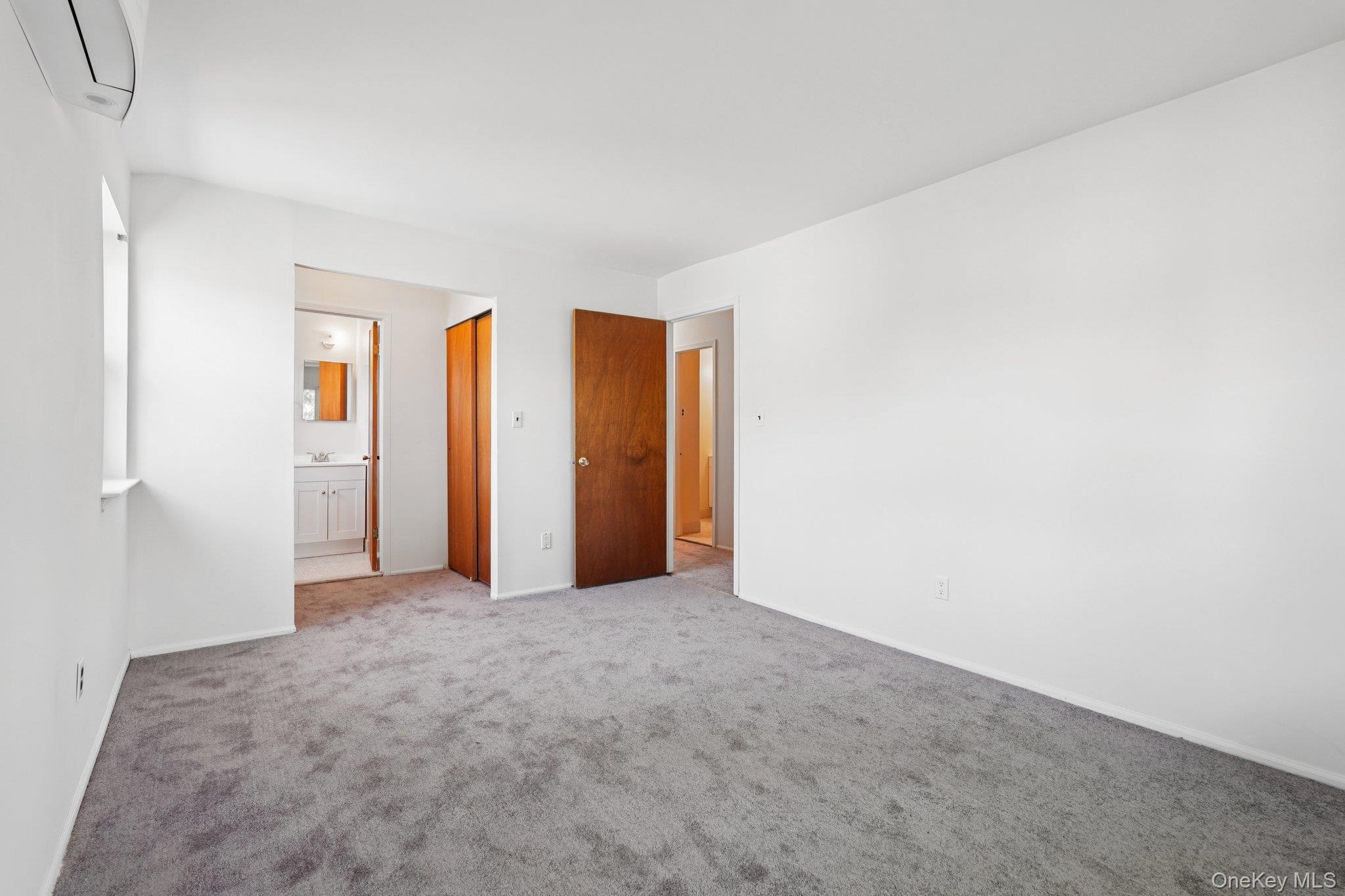 Single Family Delafield  Bronx, NY 10471, MLS-975390-30