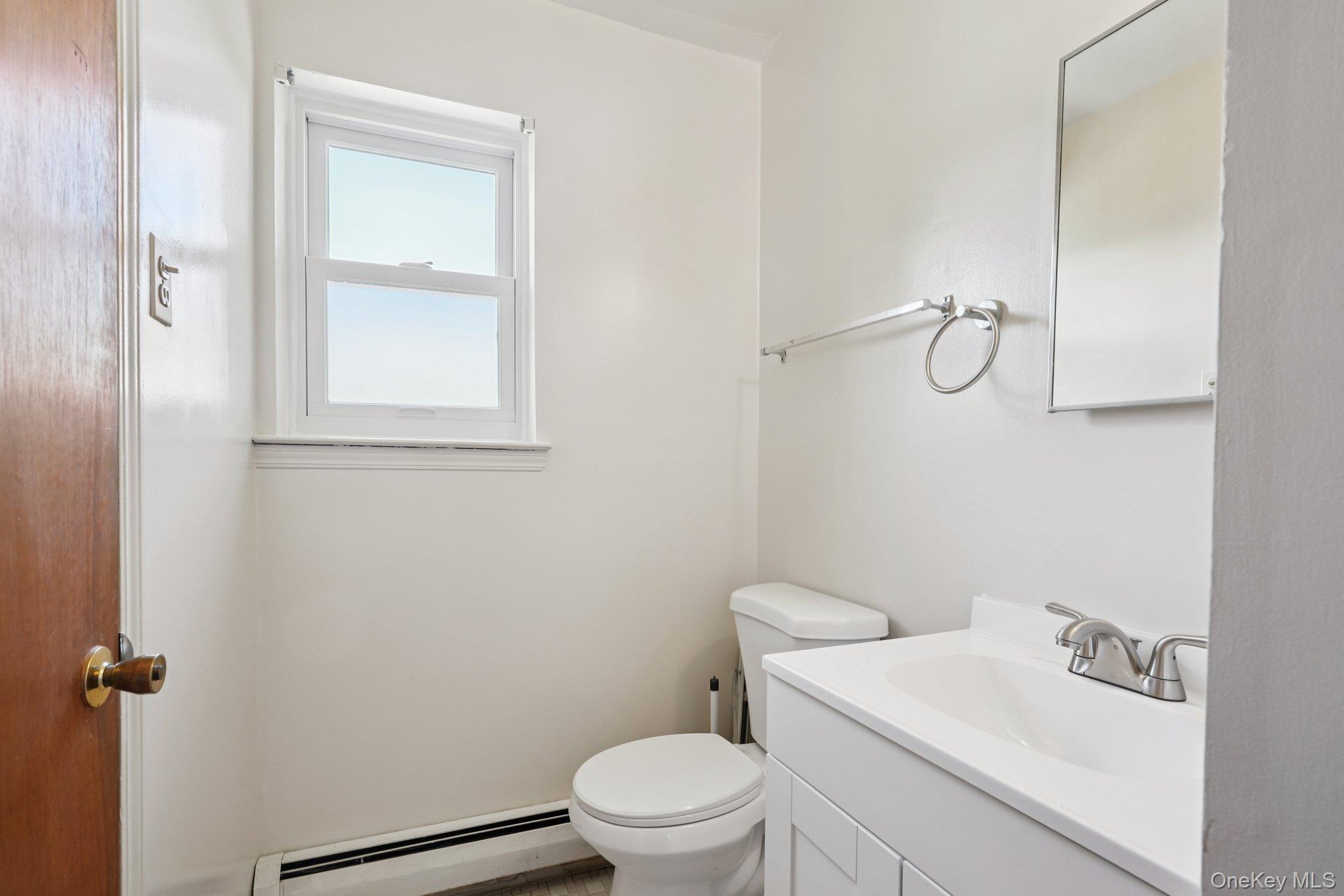 Single Family Delafield  Bronx, NY 10471, MLS-975390-39