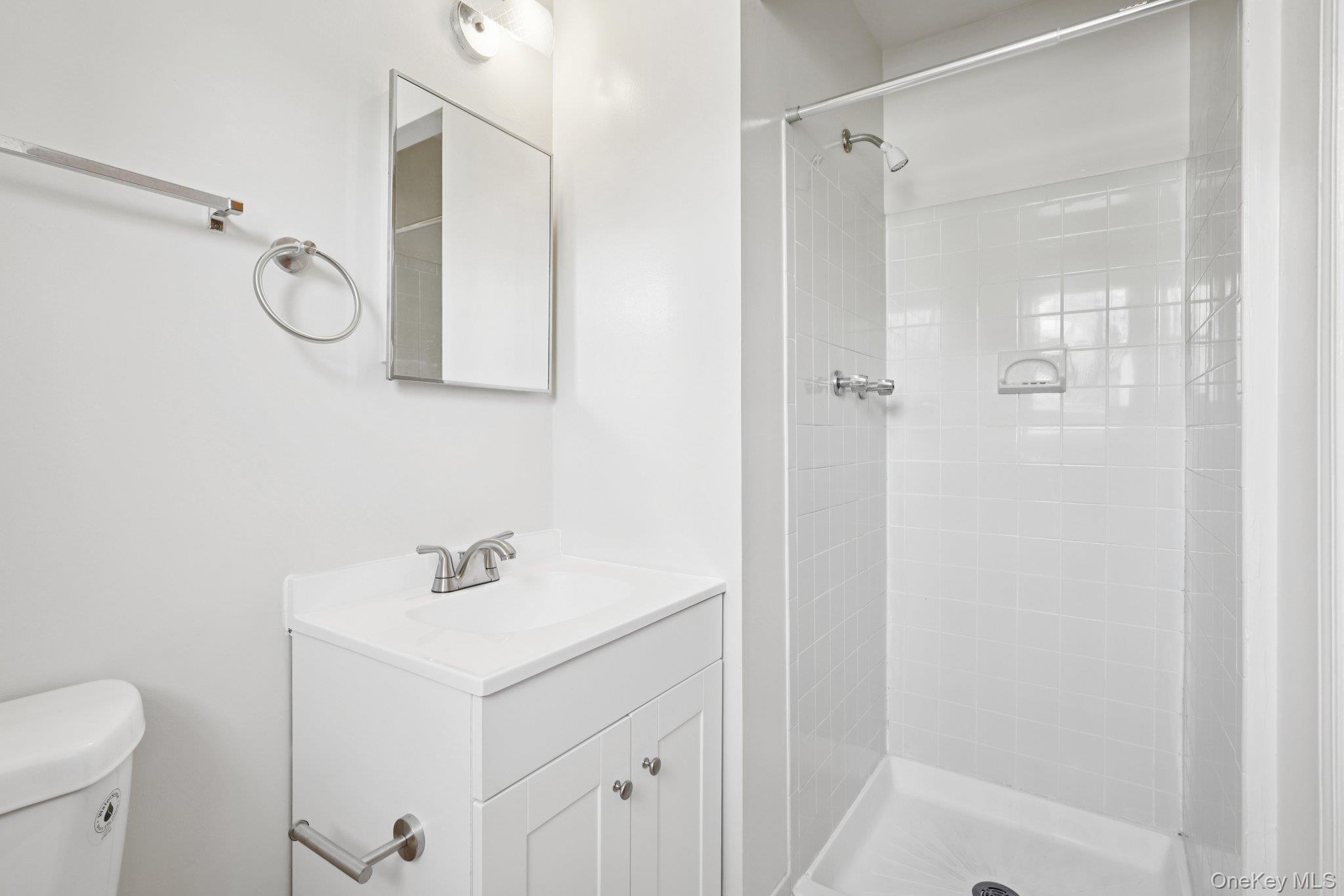 Single Family Delafield  Bronx, NY 10471, MLS-975390-41