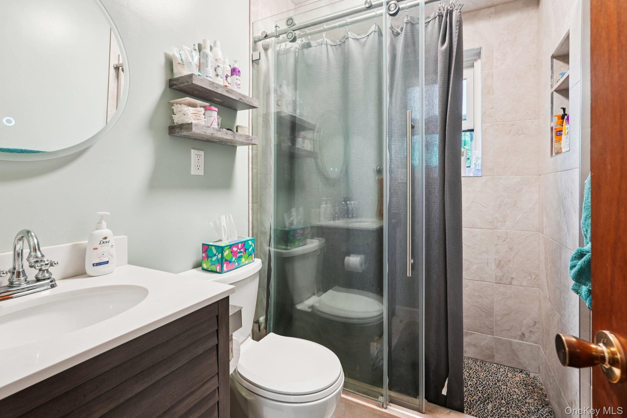 Single Family Delafield  Bronx, NY 10471, MLS-975390-42